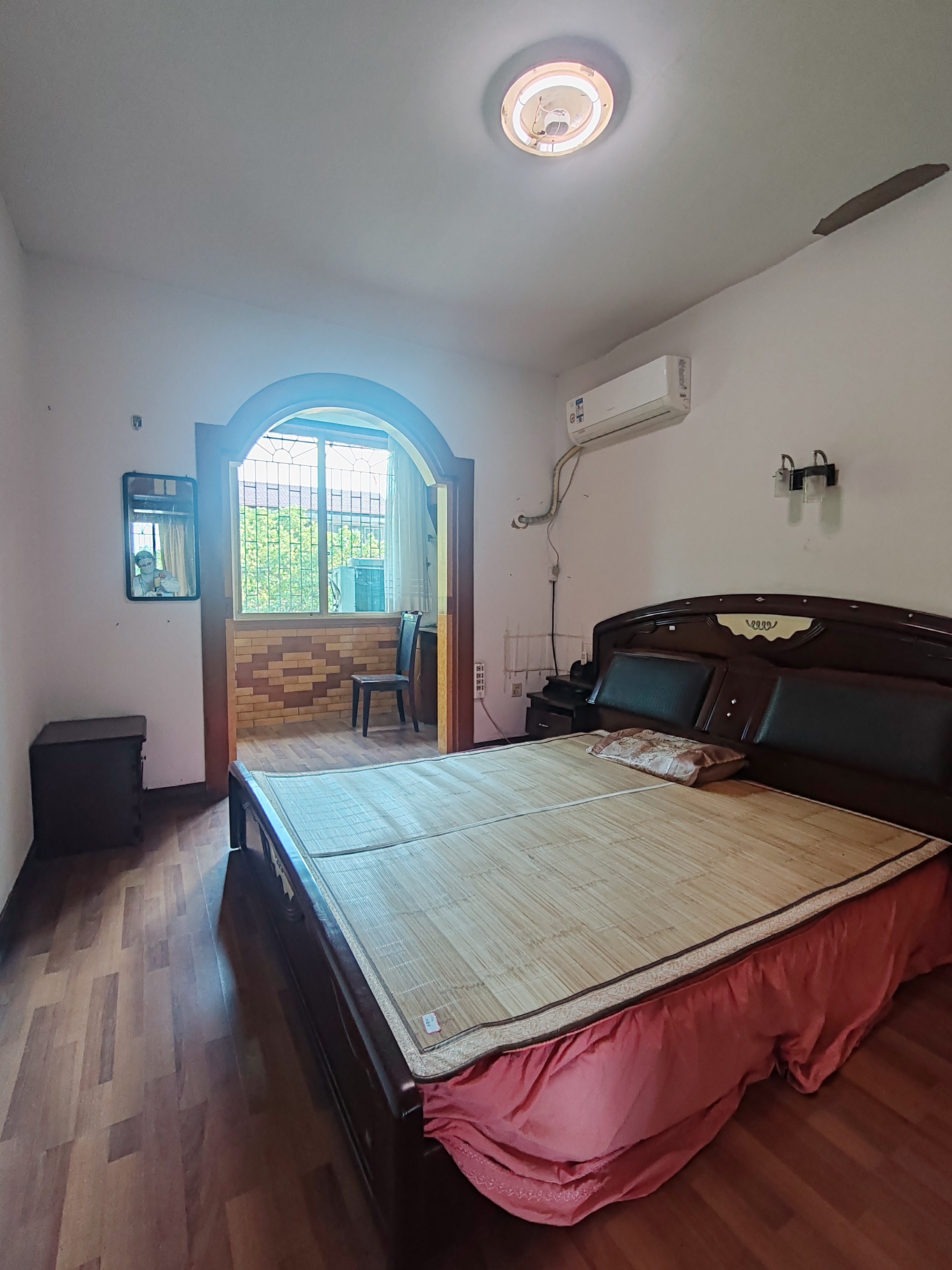 文苑小区 3室2厅1卫 56.8万 文苑小区 3室2厅1卫 56.8万客厅