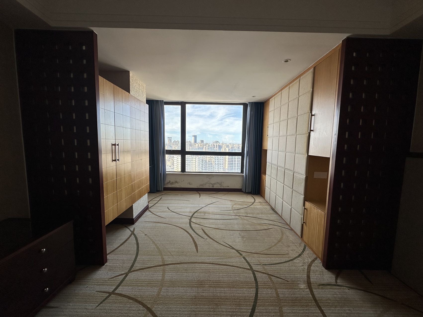 明光国际大酒店 1室0厅1卫 35.0万 明光国际大酒店 1室0厅1卫 35.0万客厅