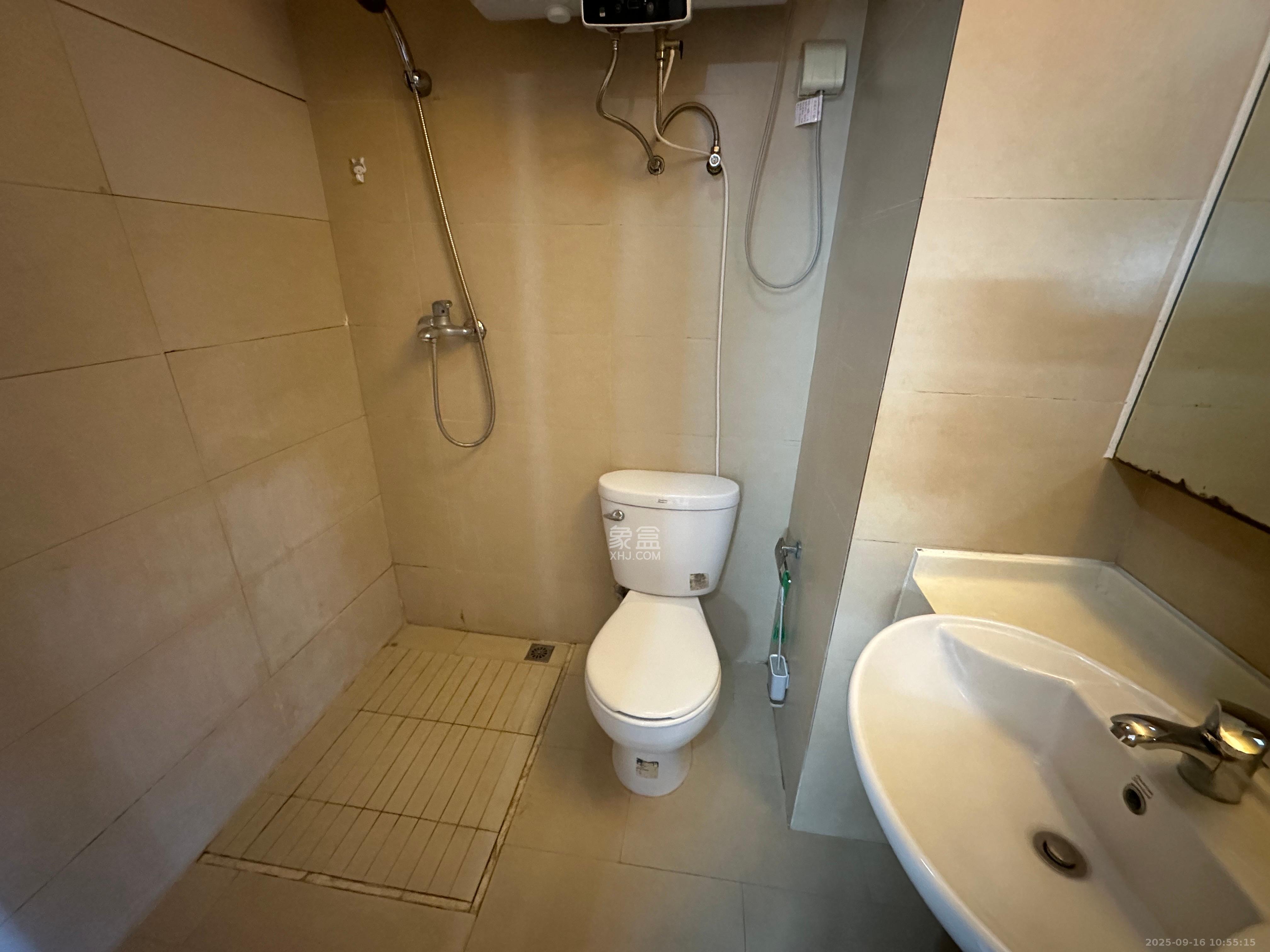 万科金色家园  1室1厅1卫    1500.0元/月室内图