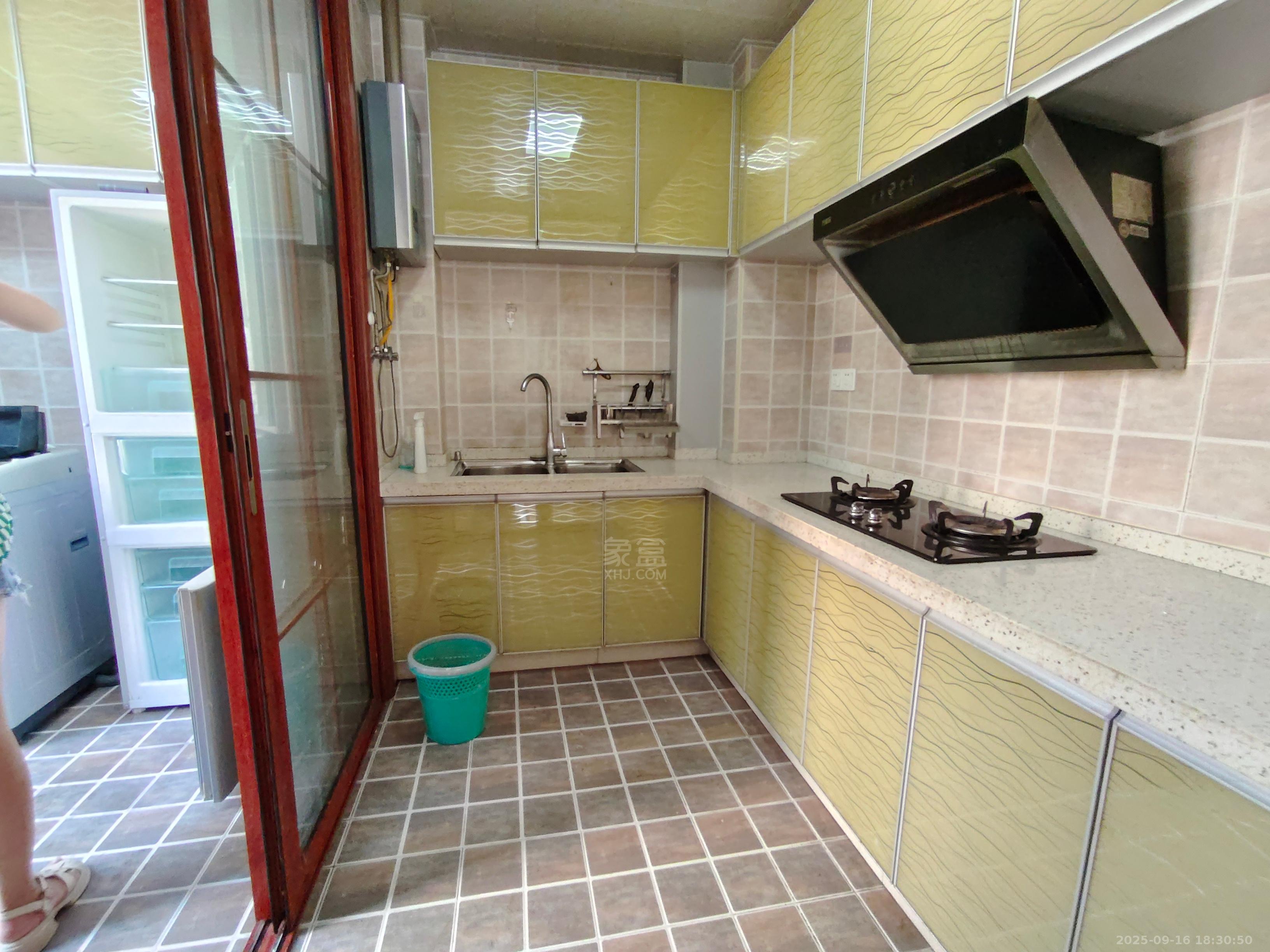 康桥美郡 2室2厅1卫 1600.0元/月 康桥美郡 2室2厅1卫 1600.0元/月室内图