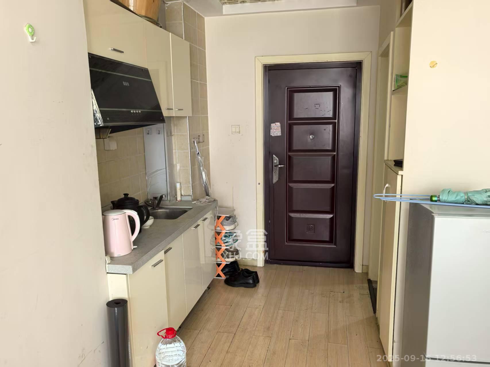 昊天大厦 1室1厅1卫 1600.0元/月 昊天大厦 1室1厅1卫 1600.0元/月室内图