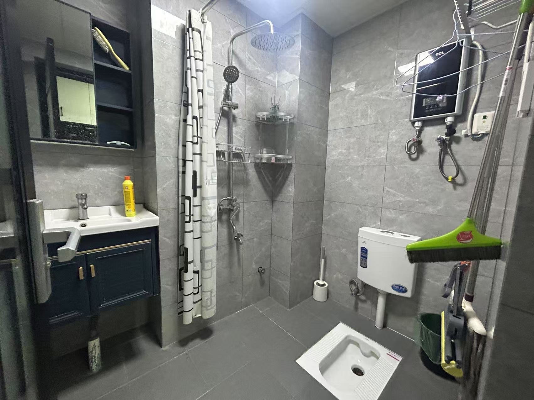 金钟大雁城  1室1厅1卫    1700.0元/月 金钟大雁城  1室1厅1卫    1700.0元/月室内图