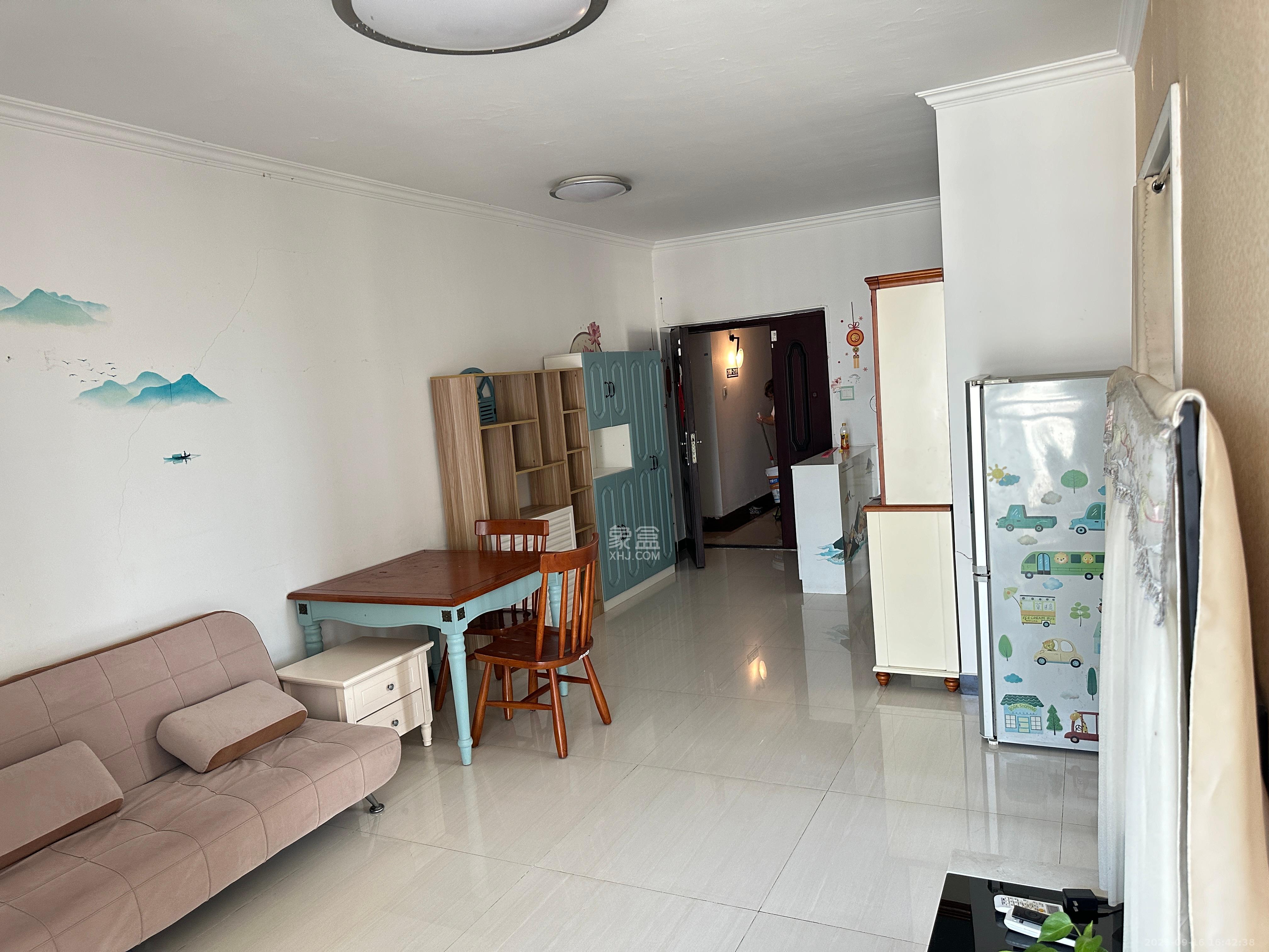 银轩铭誉(四海怡家) 2室1厅1卫 2700.0元/月 银轩铭誉(四海怡家) 2室1厅1卫 2700.0元/月室内图