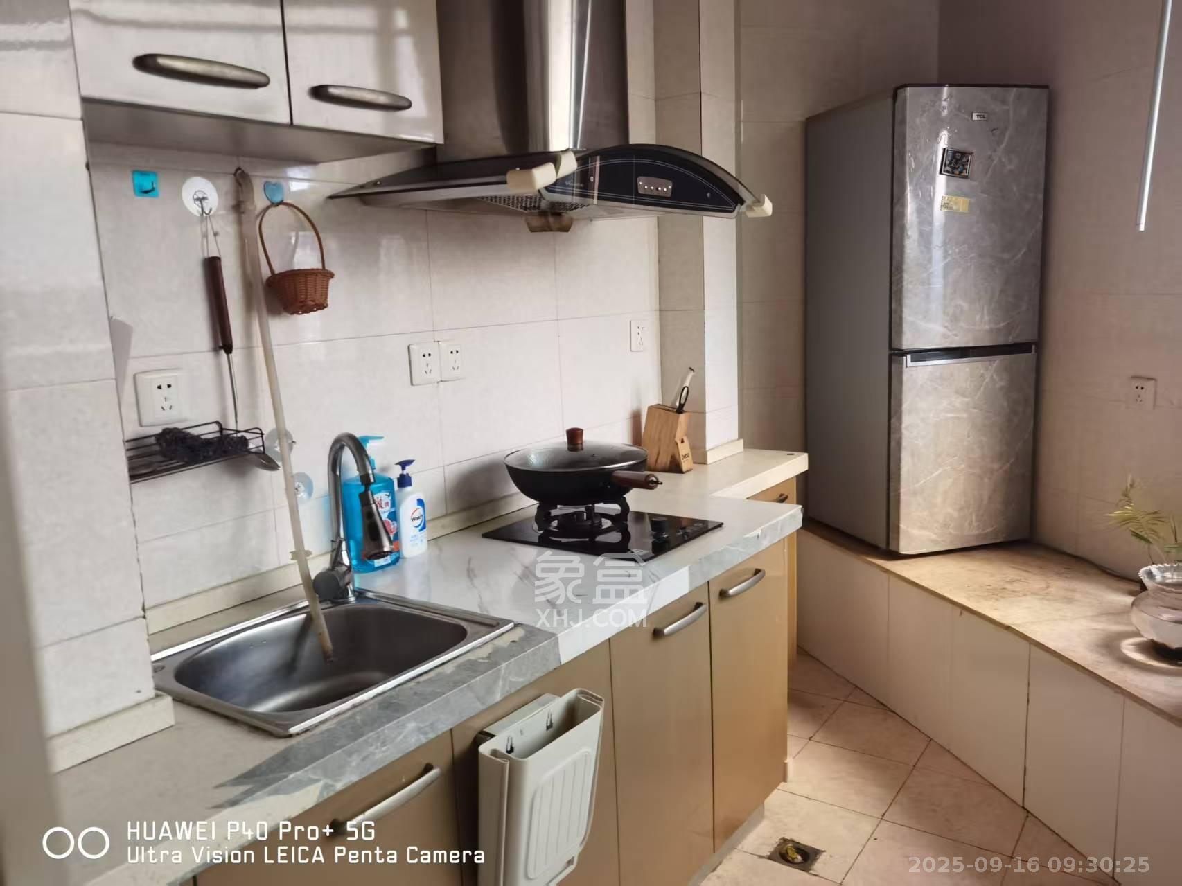 泉昇同福大厦 1室1厅1卫 2200.0元/月 泉昇同福大厦 1室1厅1卫 2200.0元/月室内图