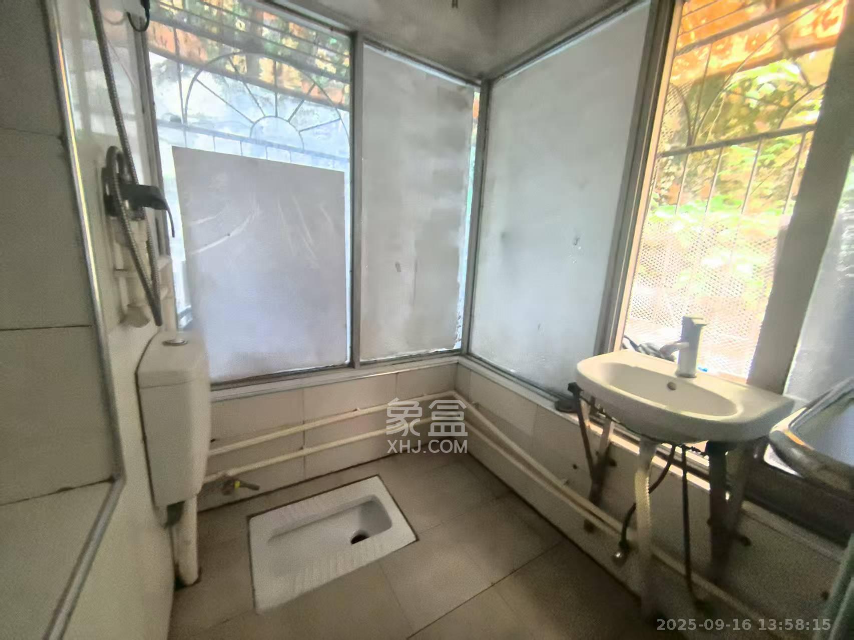 西湖街道散盘 1室1厅1卫 800.0元/月 西湖街道散盘 1室1厅1卫 800.0元/月室内图