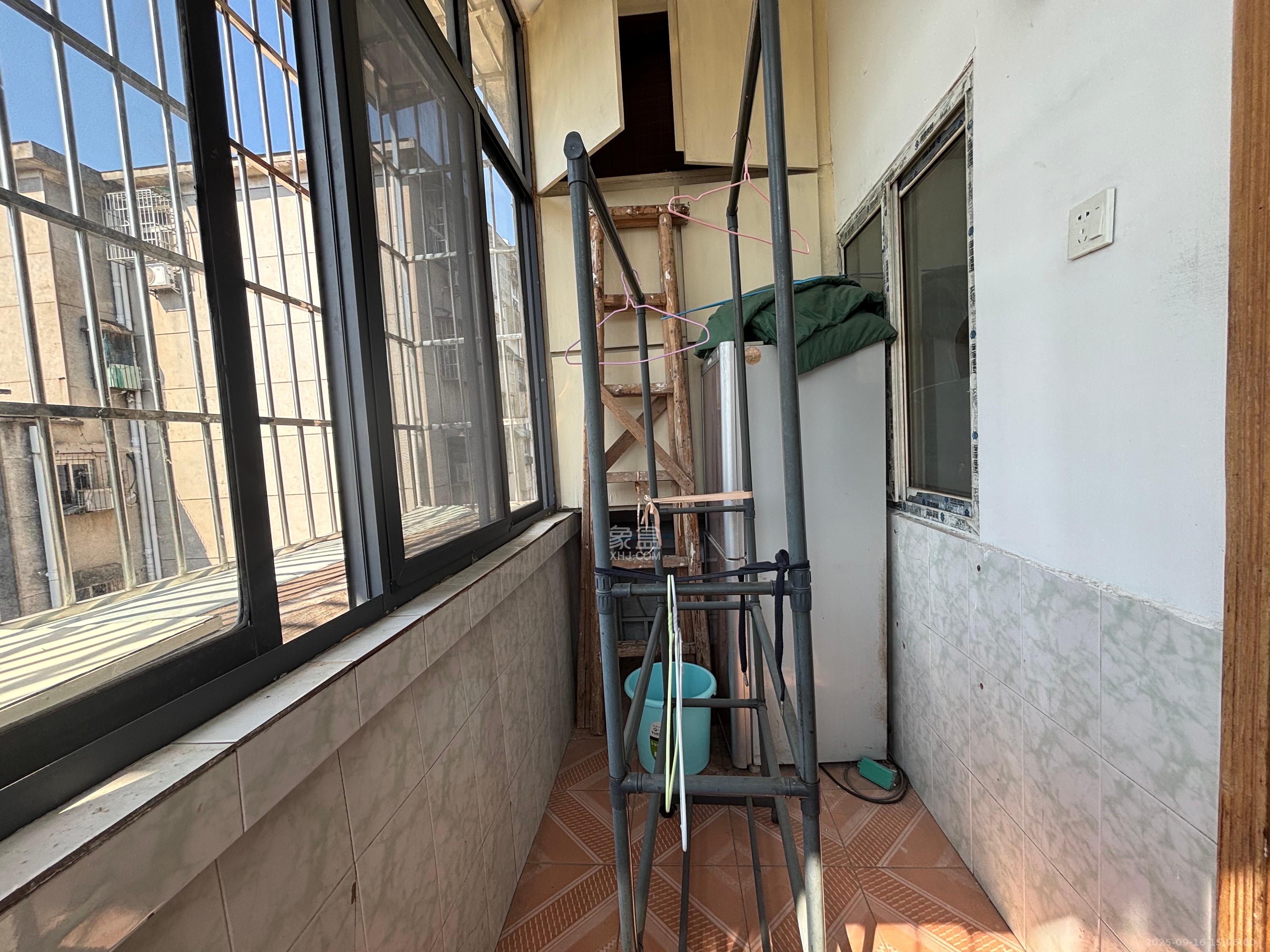 朝阳一、二村 2室1厅1卫 1500.0元/月 朝阳一、二村 2室1厅1卫 1500.0元/月室内图