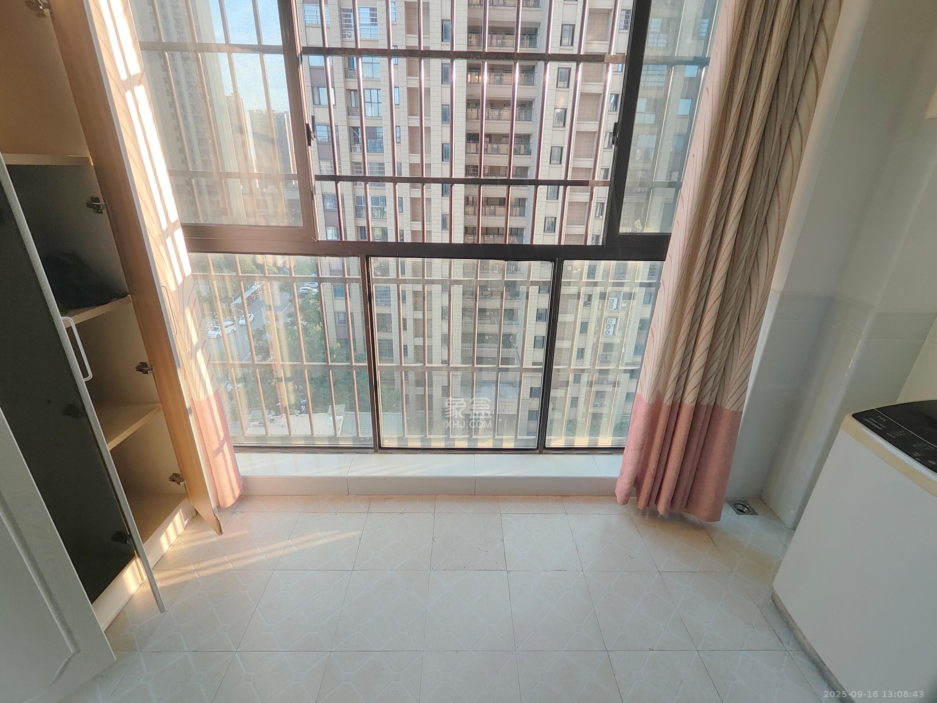 奥克斯缔壹城 3室2厅1卫 2000.0元/月 奥克斯缔壹城 3室2厅1卫 2000.0元/月室内图