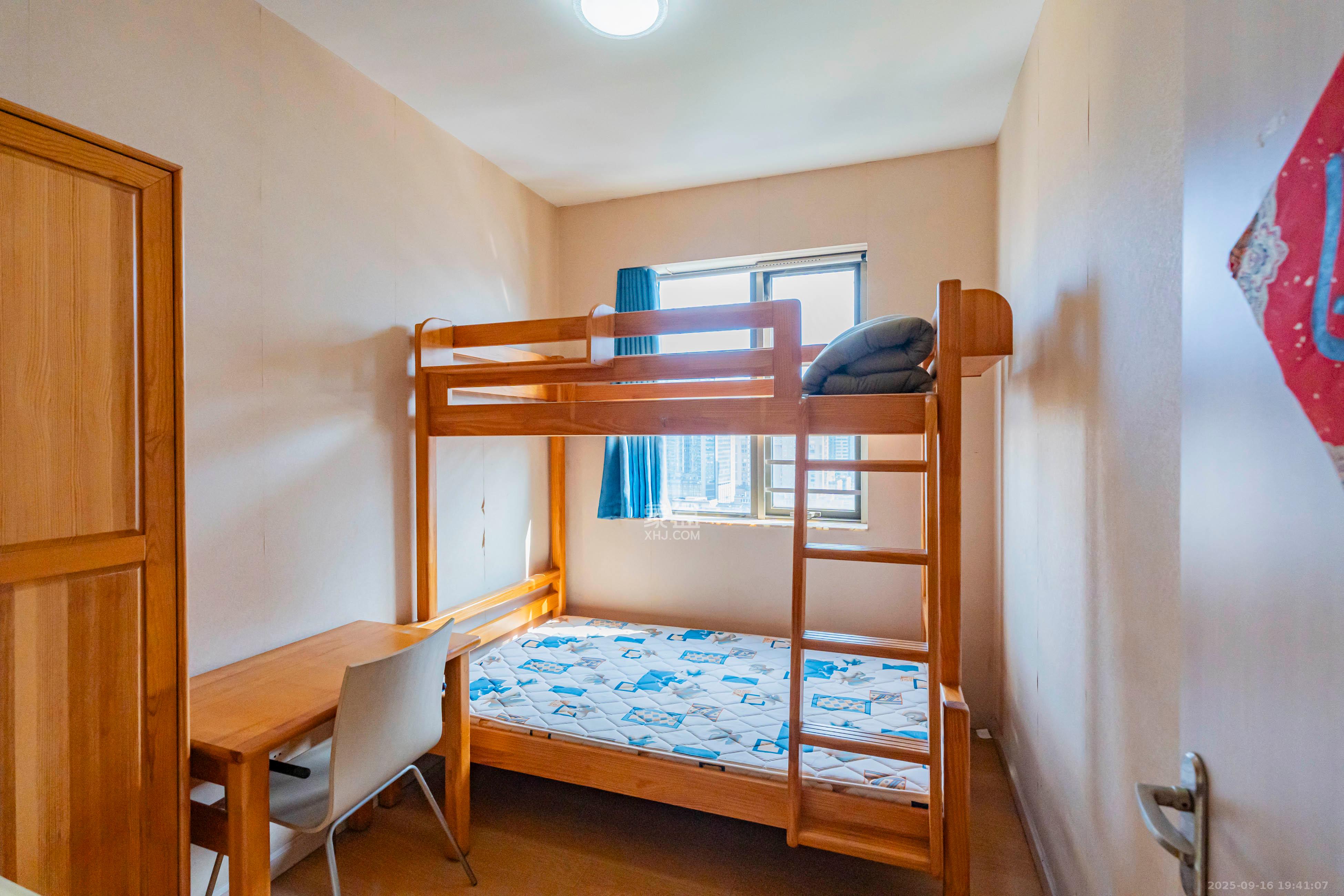 盛世美居荷园 3室2厅2卫 110.0万 盛世美居荷园 3室2厅2卫 110.0万卧室