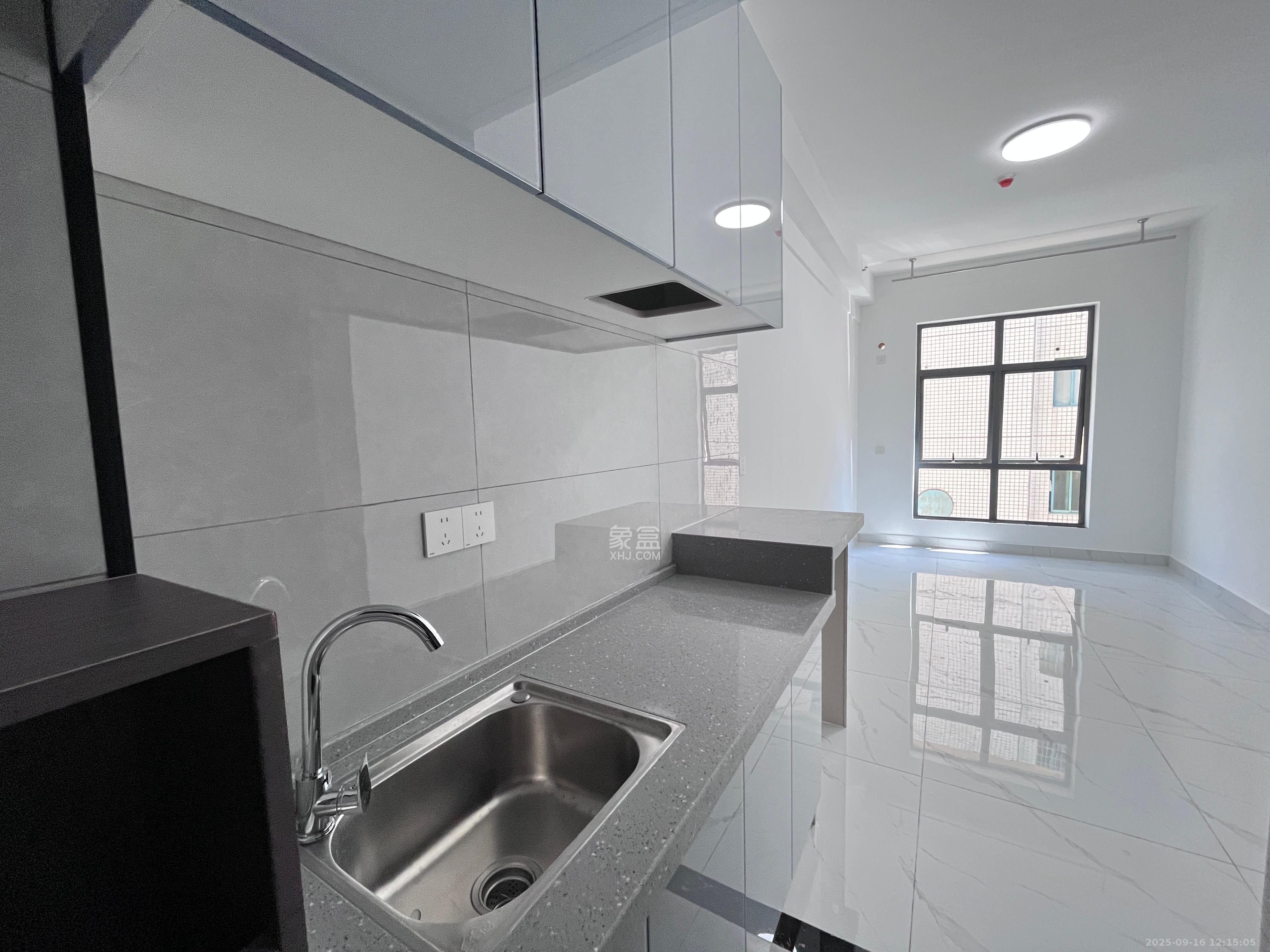 101公馆  1室1厅1卫    1800.0元/月室内图