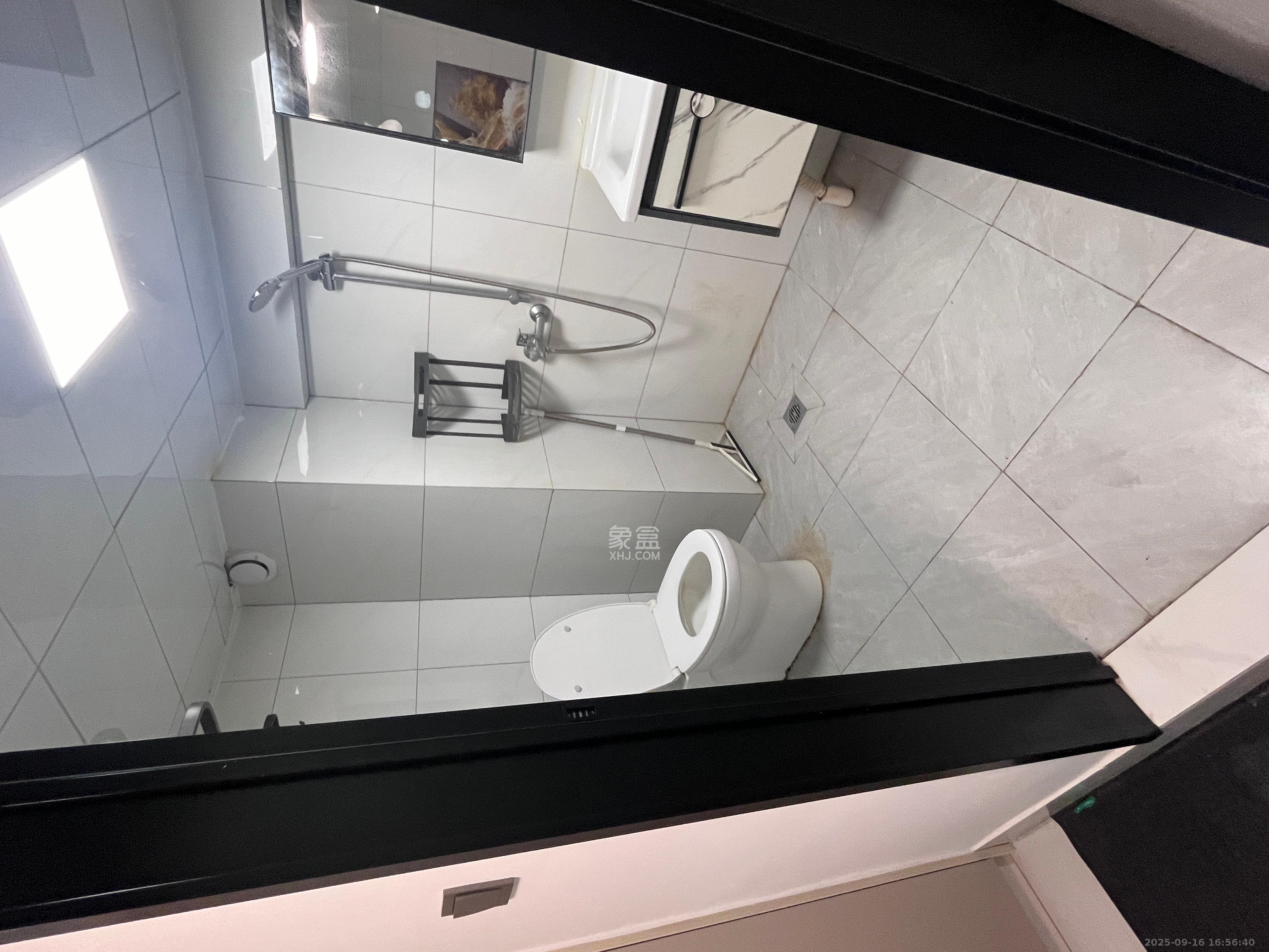 新城悦隽公园 1室1厅1卫 1800.0元/月 新城悦隽公园 1室1厅1卫 1800.0元/月室内图