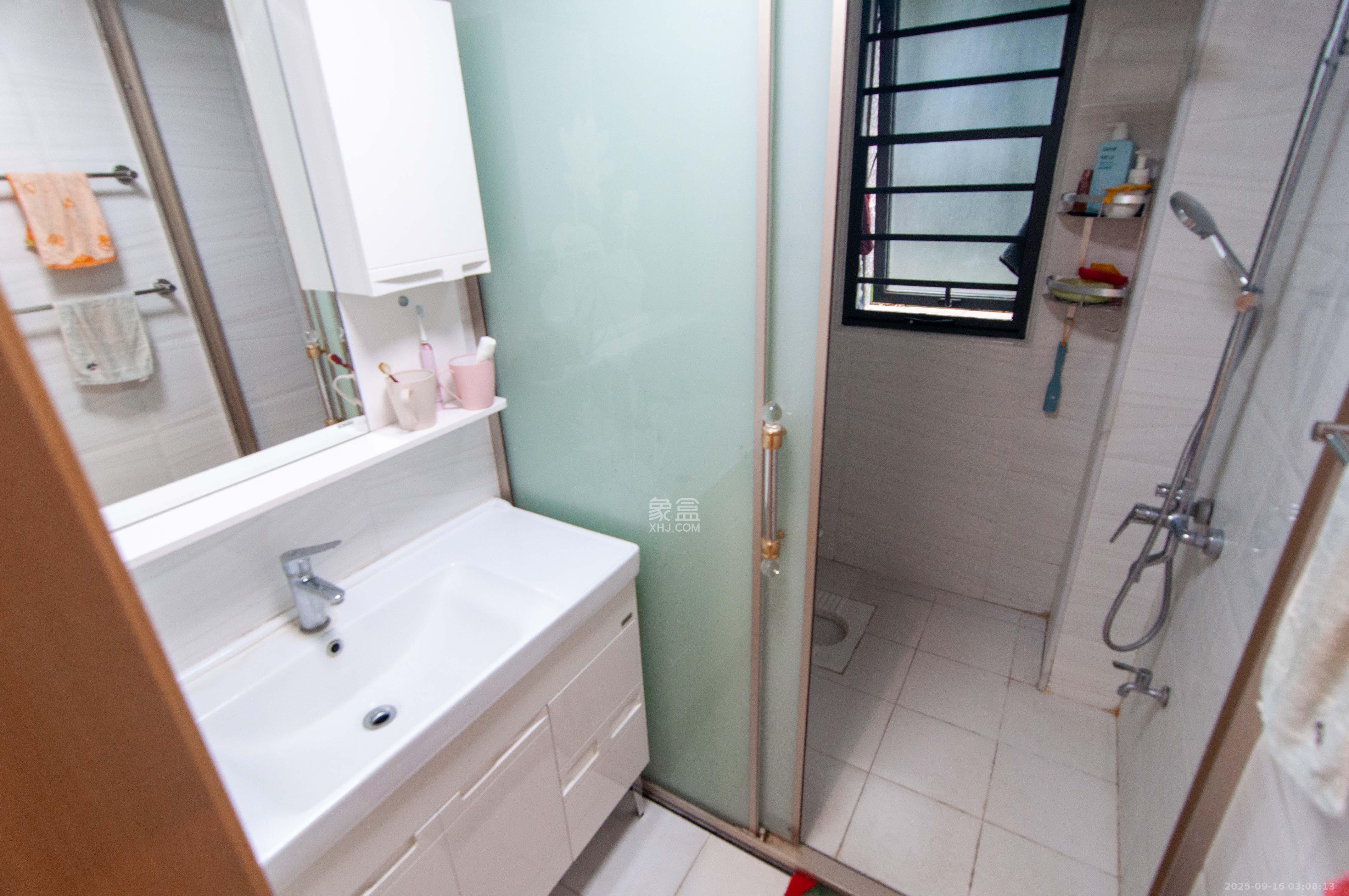 恩瑞御西湖 2室2厅2卫 145.0万 恩瑞御西湖 2室2厅2卫 145.0万卫生间