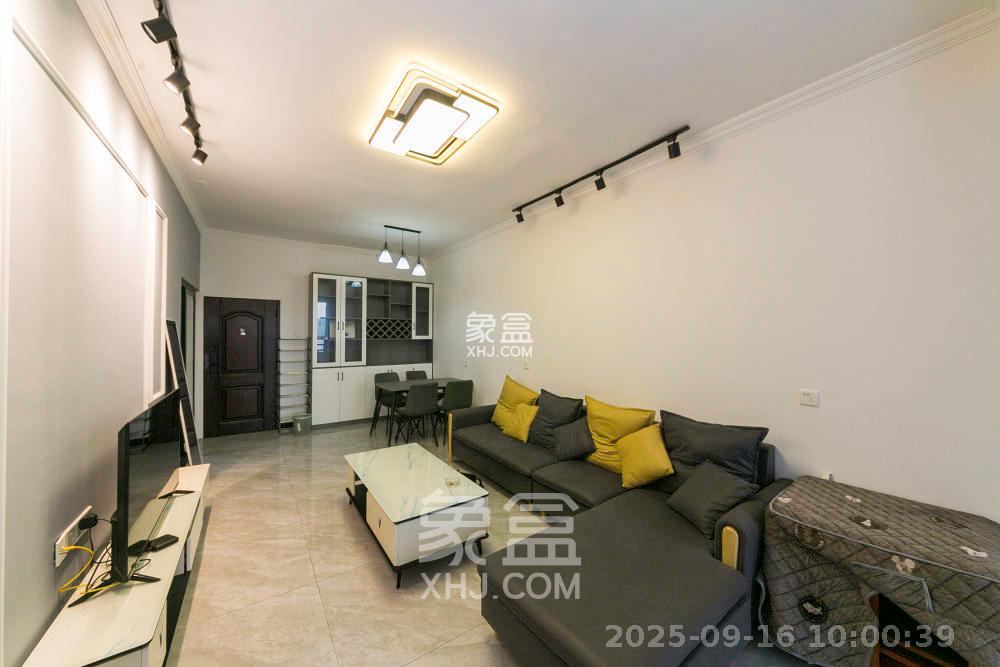 红星国际星城 2室1厅1卫 2400.00元/月 红星国际星城 2室1厅1卫 2400.00元/月室内图