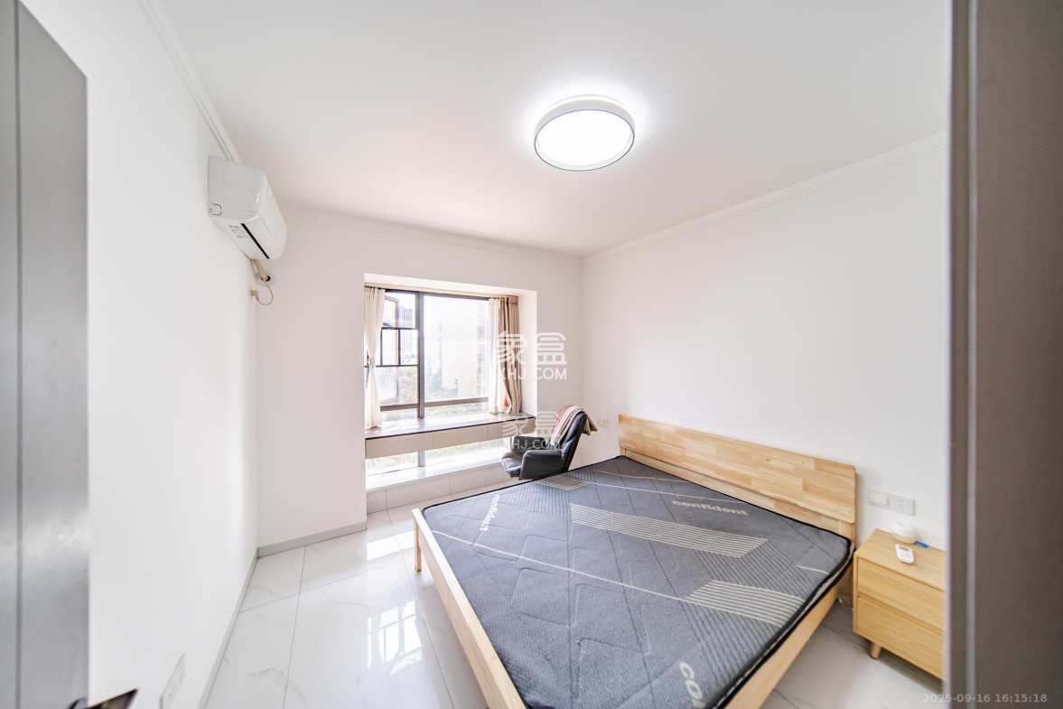 兰亭湾畔 3室2厅1卫 109.0万 兰亭湾畔 3室2厅1卫 109.0万卧室