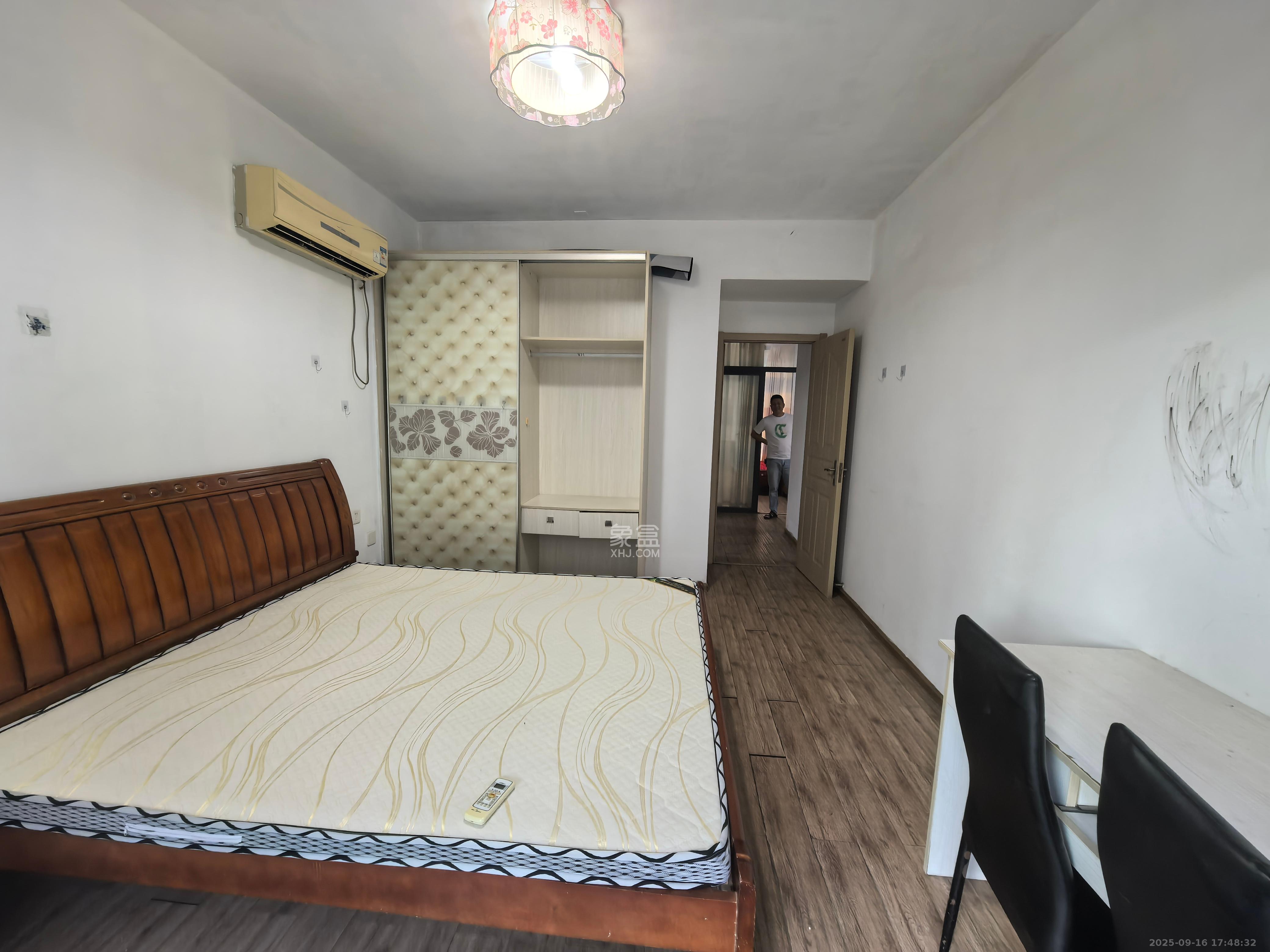 中信文化广场(中信新城二期) 3室2厅1卫 1800.0元/月 中信文化广场(中信新城二期) 3室2厅1卫 1800.0元/月室内图