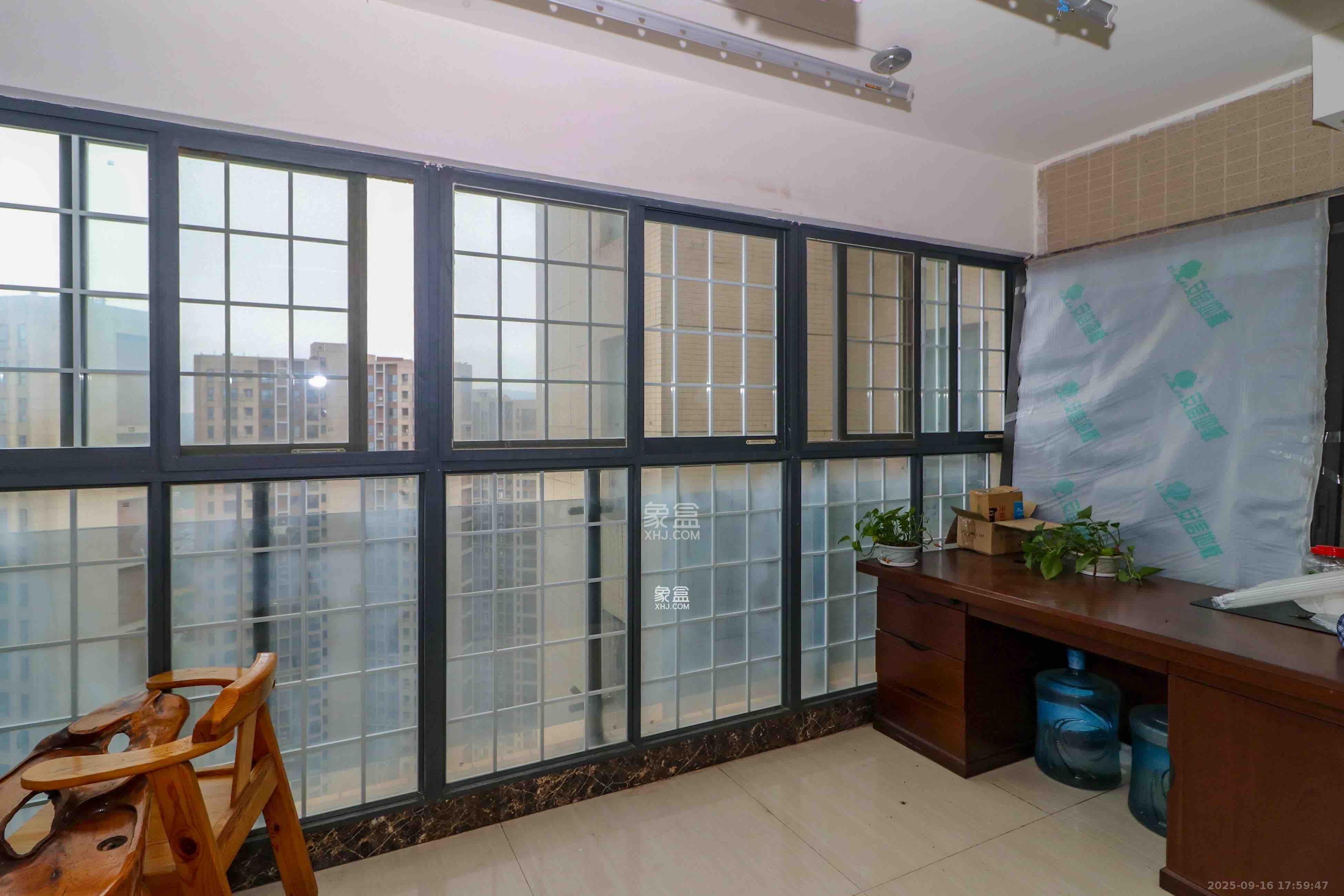 达美D6区  4室2厅2卫    3600.0元/月 达美D6区  4室2厅2卫    3600.0元/月室内图