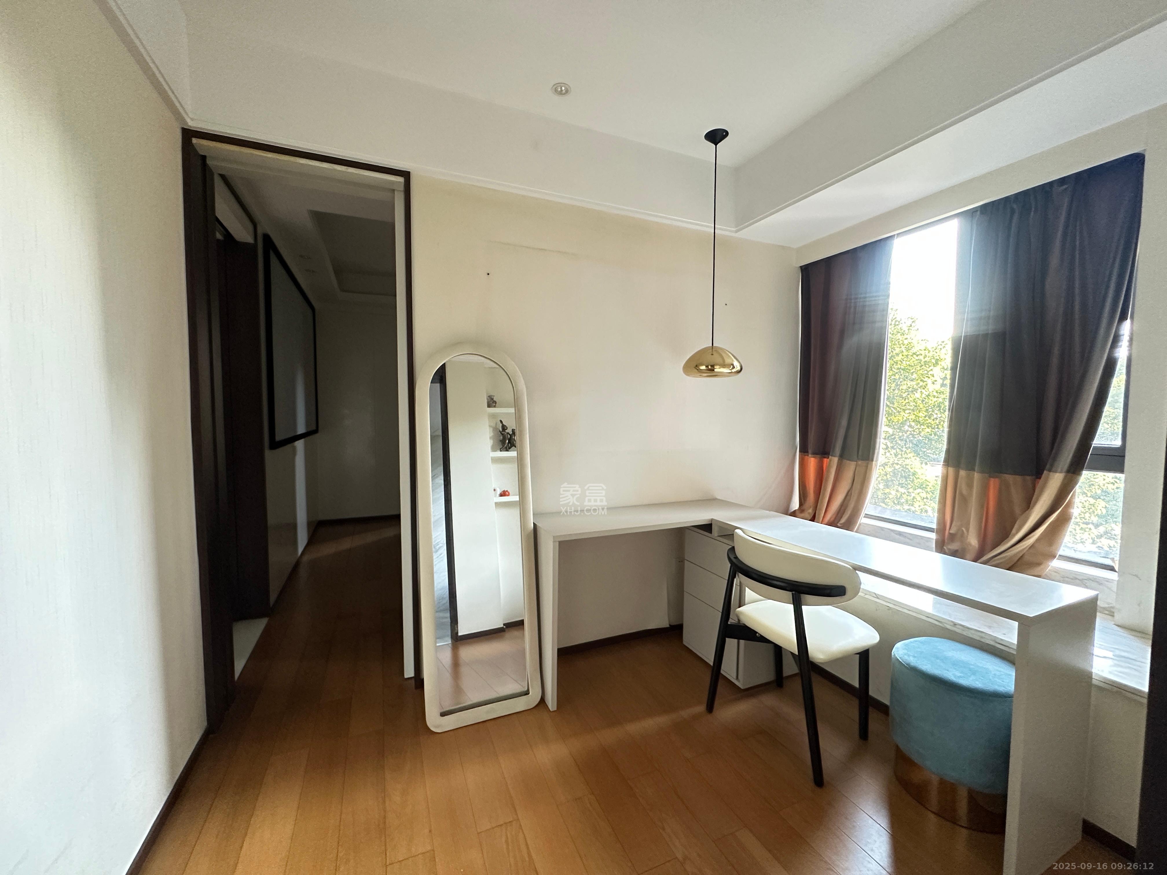 建发中央悦府  3室2厅2卫    3200.0元/月室内图