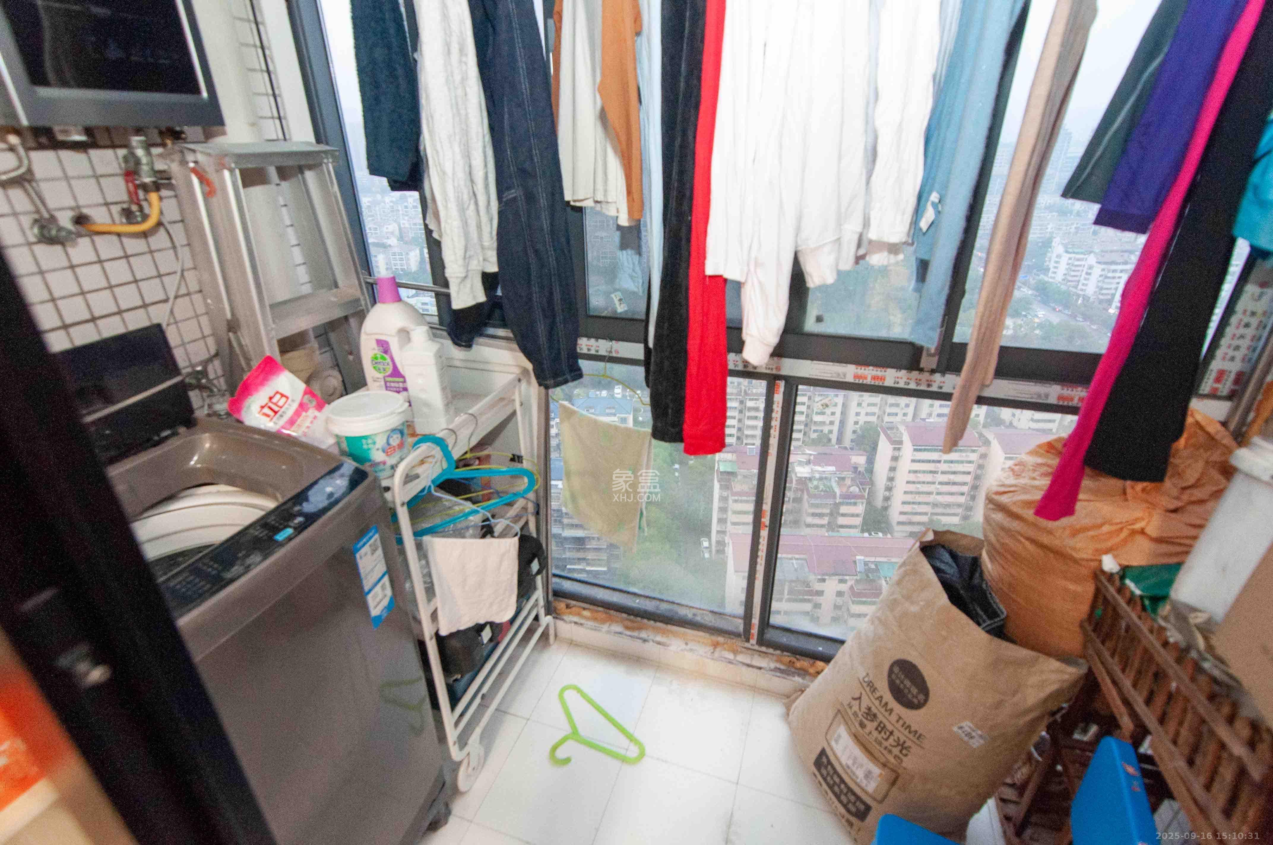 高鑫麓城  4室2厅2卫    3500.0元/月室内图