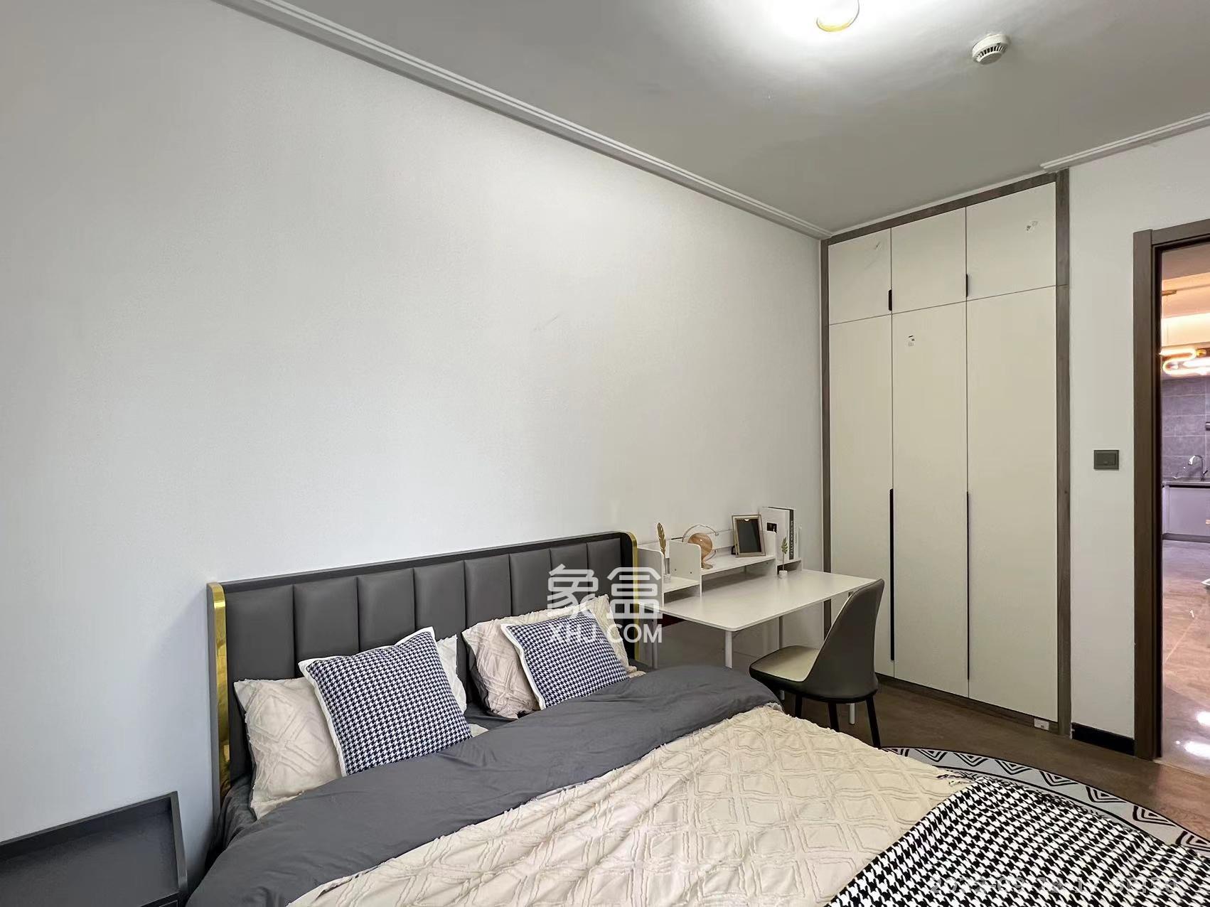 卓越中寰 3室2厅2卫 4300.0元/月 卓越中寰 3室2厅2卫 4300.0元/月室内图