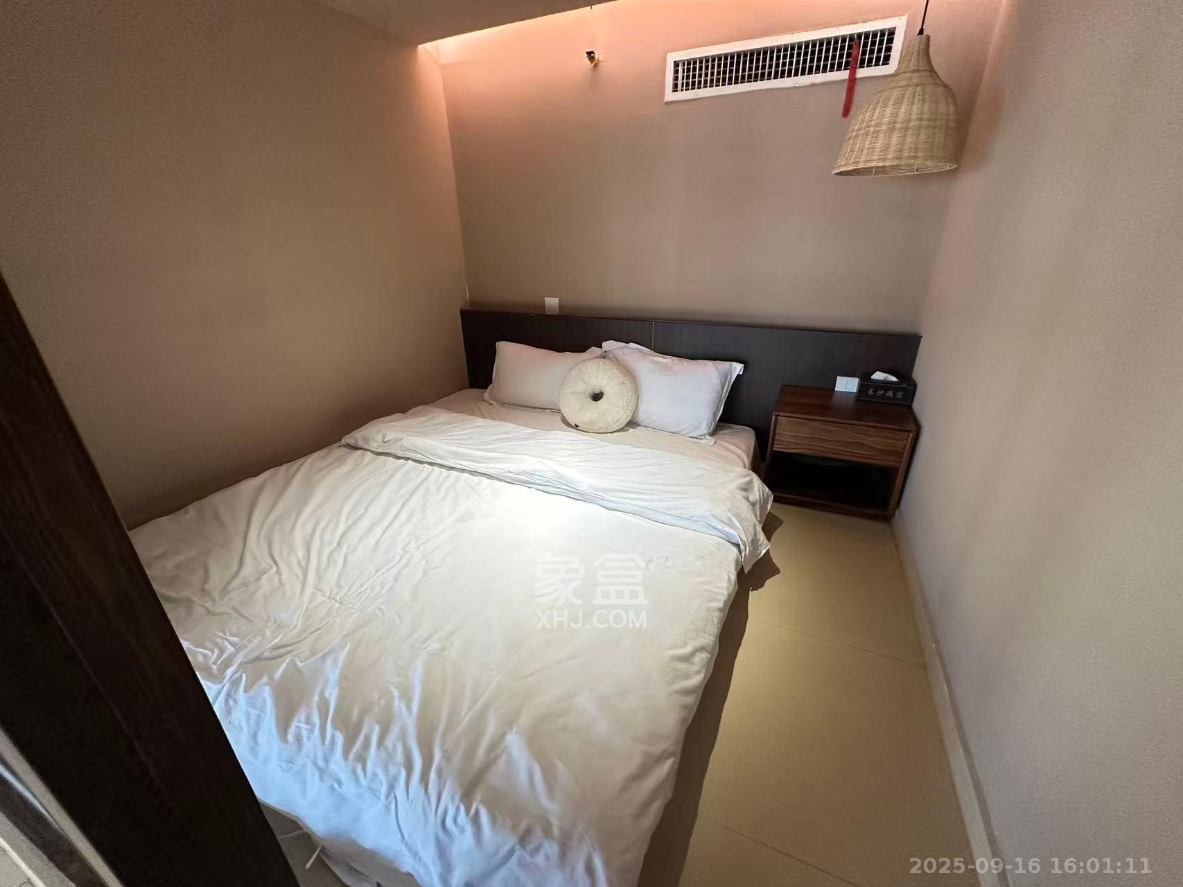 保利国际广场 1室1厅1卫 2000.0元/月 保利国际广场 1室1厅1卫 2000.0元/月室内图