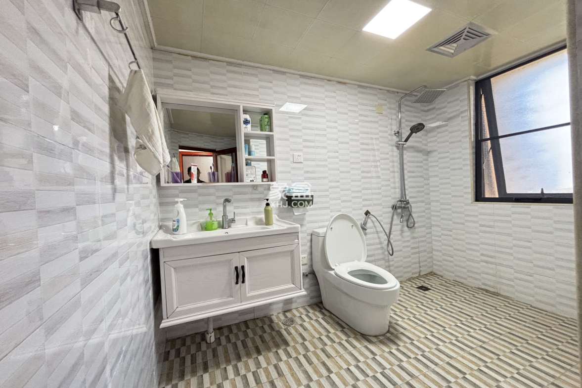 颐养公社阳光城 3室2厅2卫 188.0万 颐养公社阳光城 3室2厅2卫 188.0万室内图