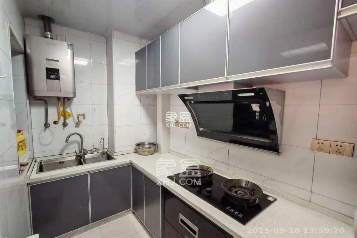 中交中央公园D4区  3室1厅1卫    2600.0元/月 中交中央公园D4区  3室1厅1卫    2600.0元/月室内图