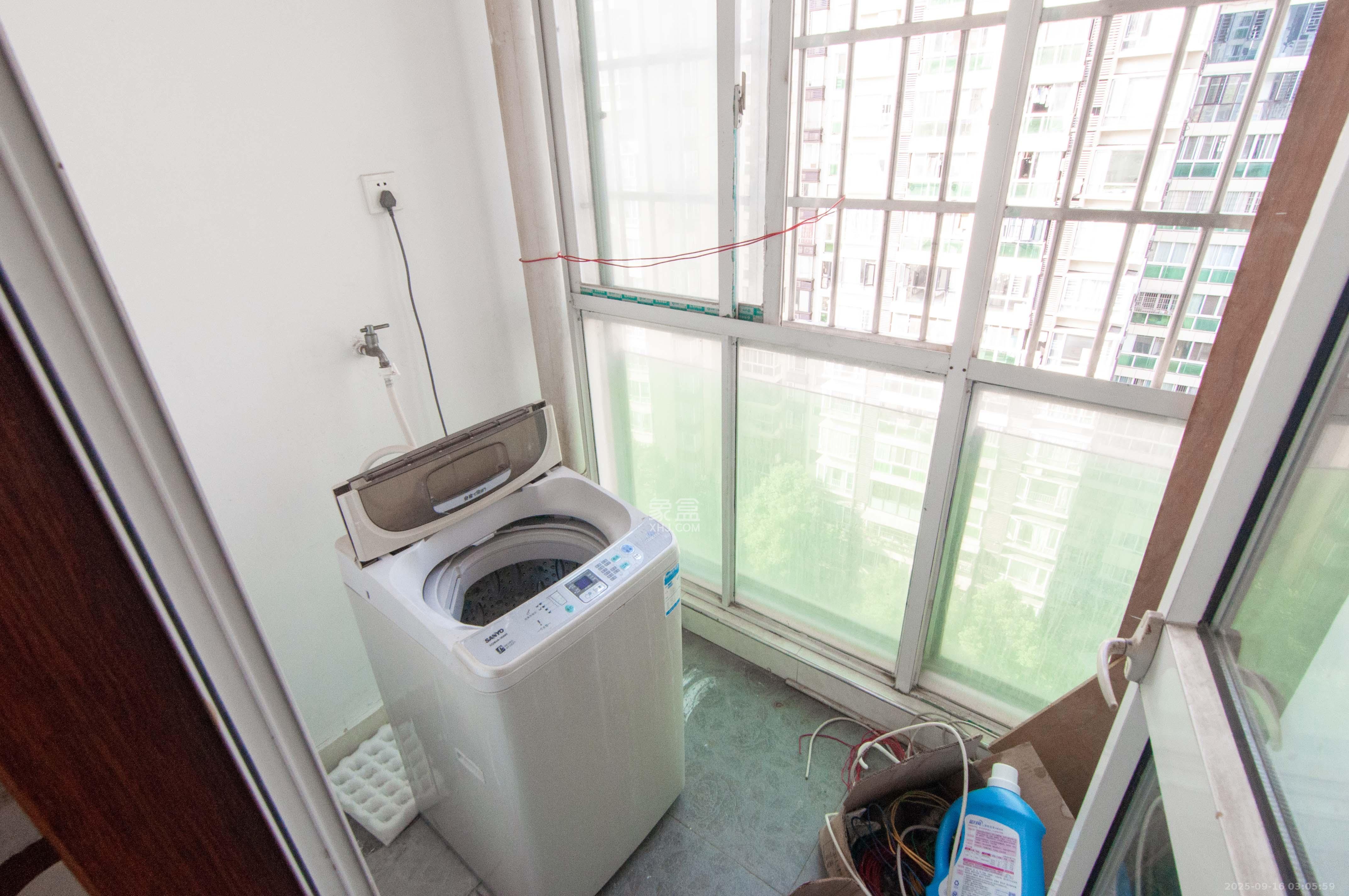 湘麓国际 3室2厅2卫 130.0万 湘麓国际 3室2厅2卫 130.0万其他