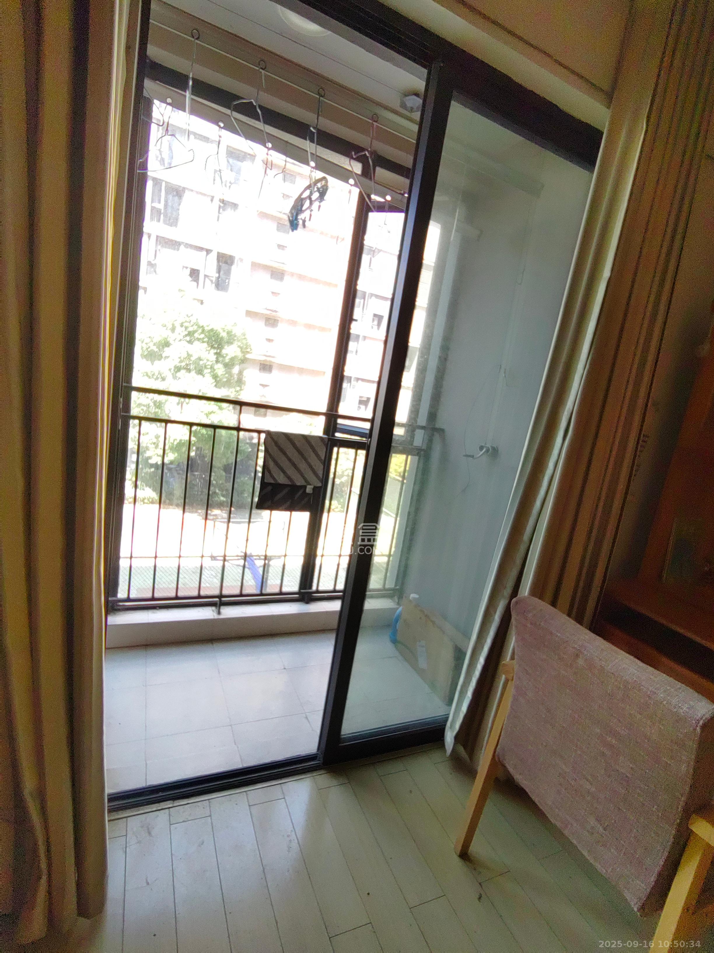 万科金域华府一期 1室0厅1卫 1100.0元/月 万科金域华府一期 1室0厅1卫 1100.0元/月室内图