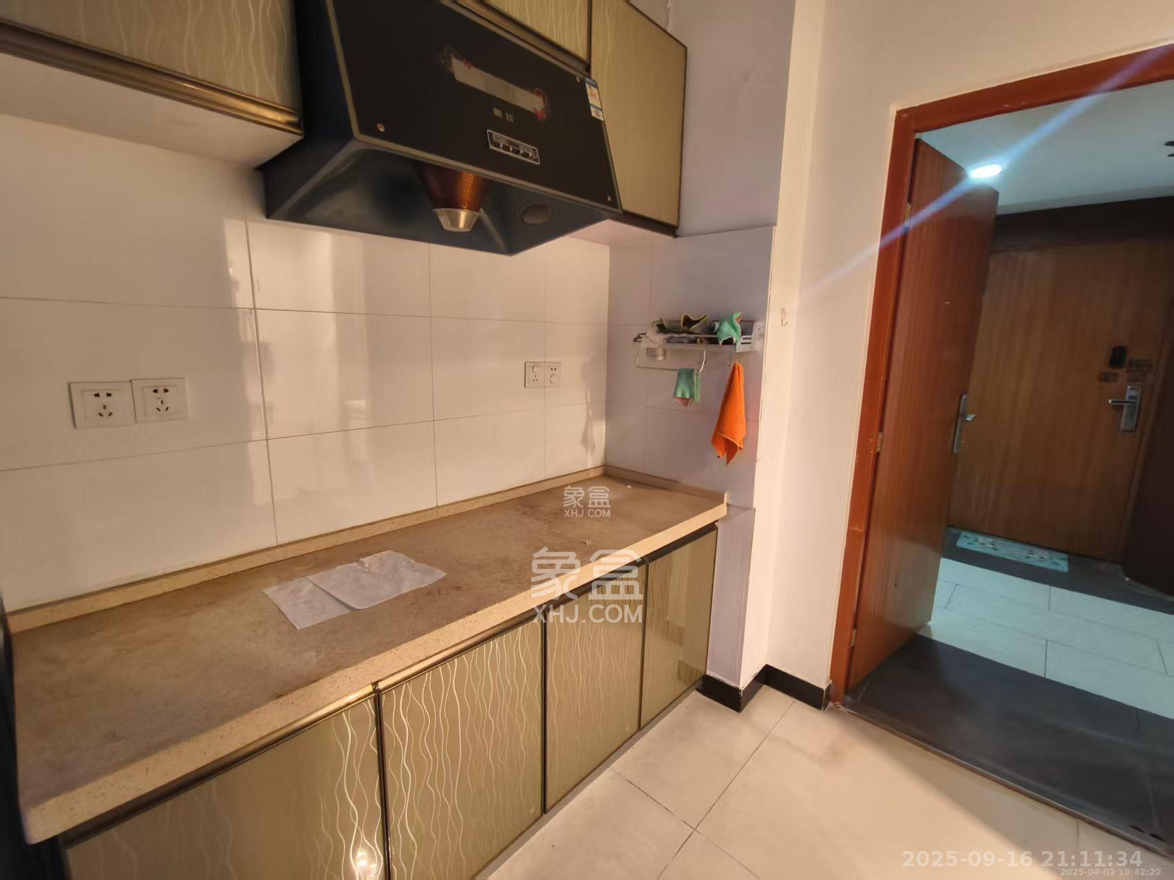 长房时代城  1室1厅1卫    1400.0元/月室内图