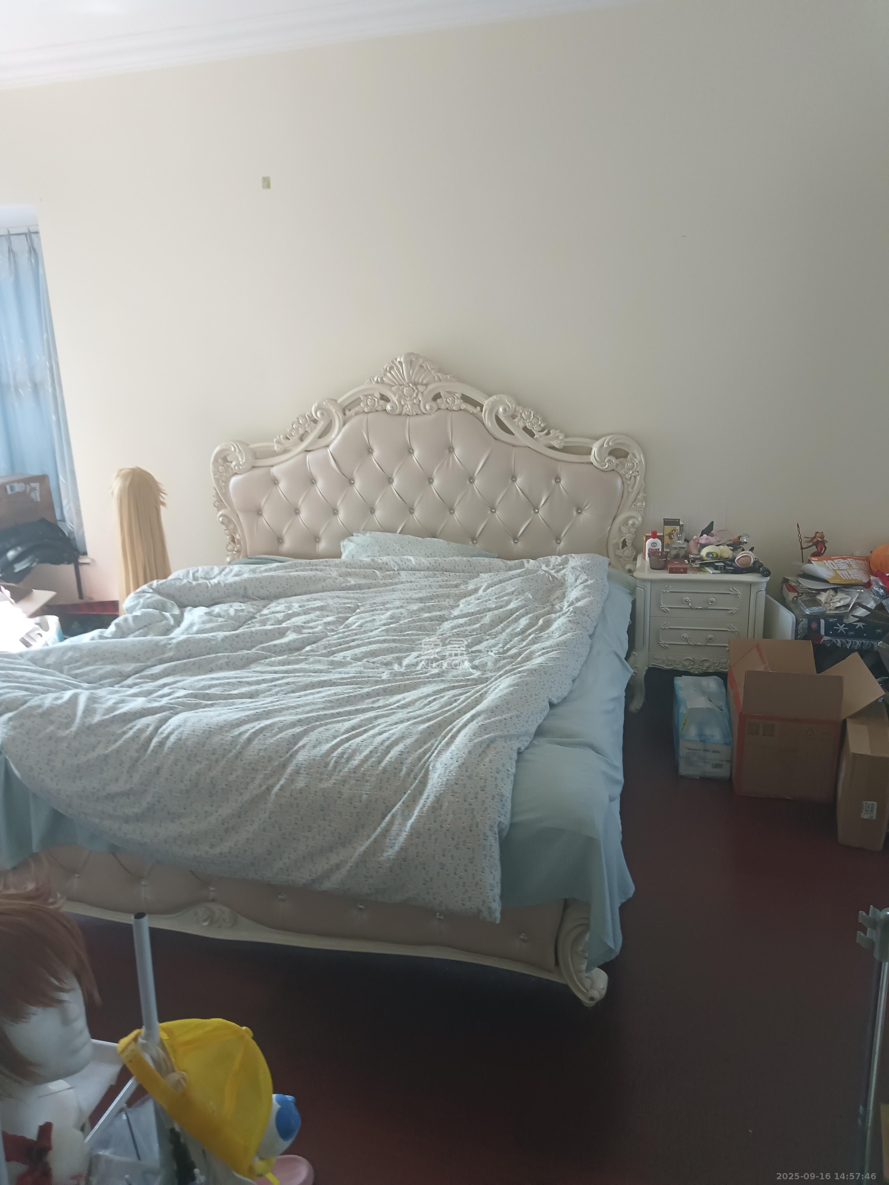 恒大雅苑  3室2厅2卫    2600.0元/月室内图