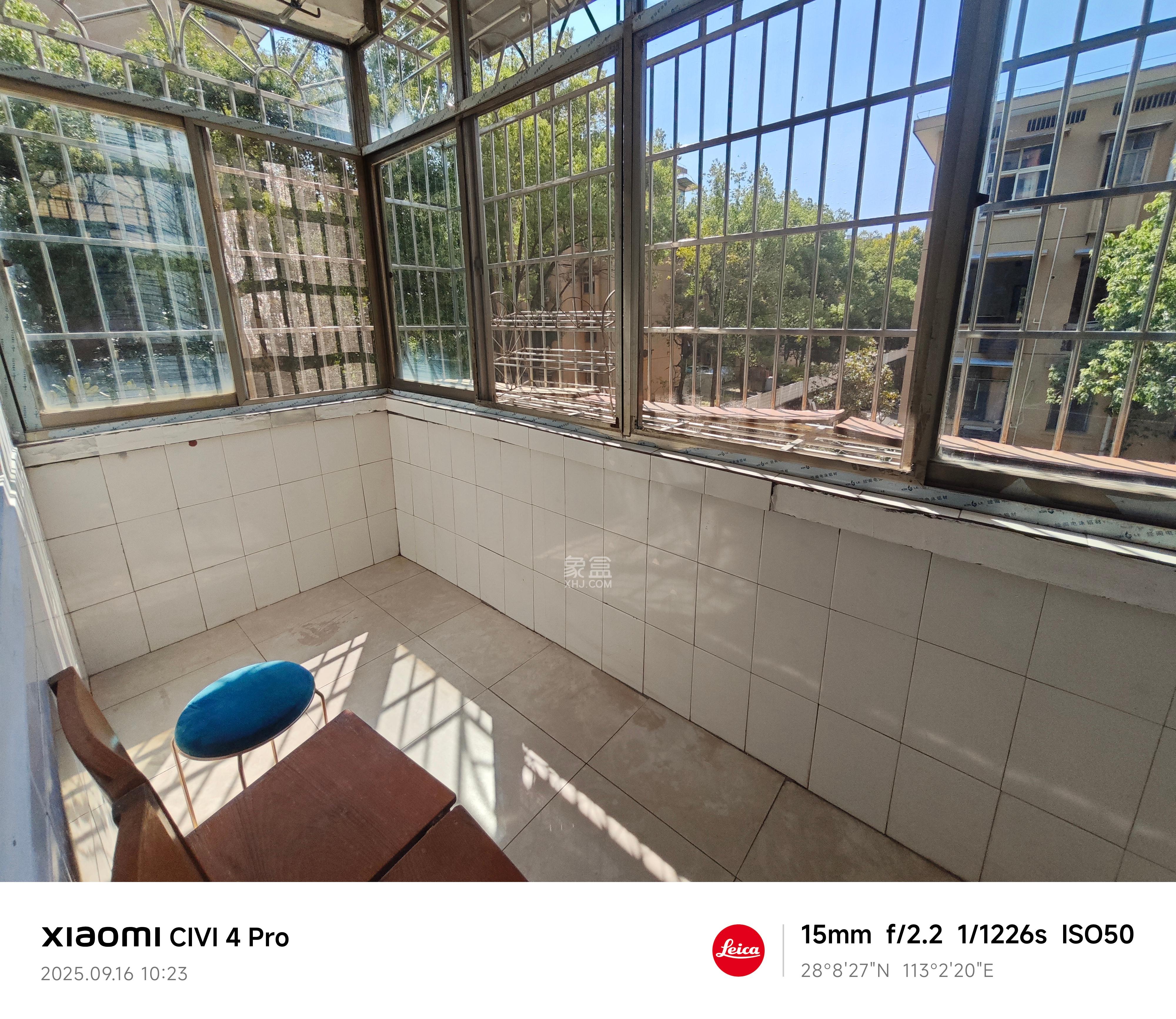 中南家园  2室1厅1卫    1800.0元/月室内图