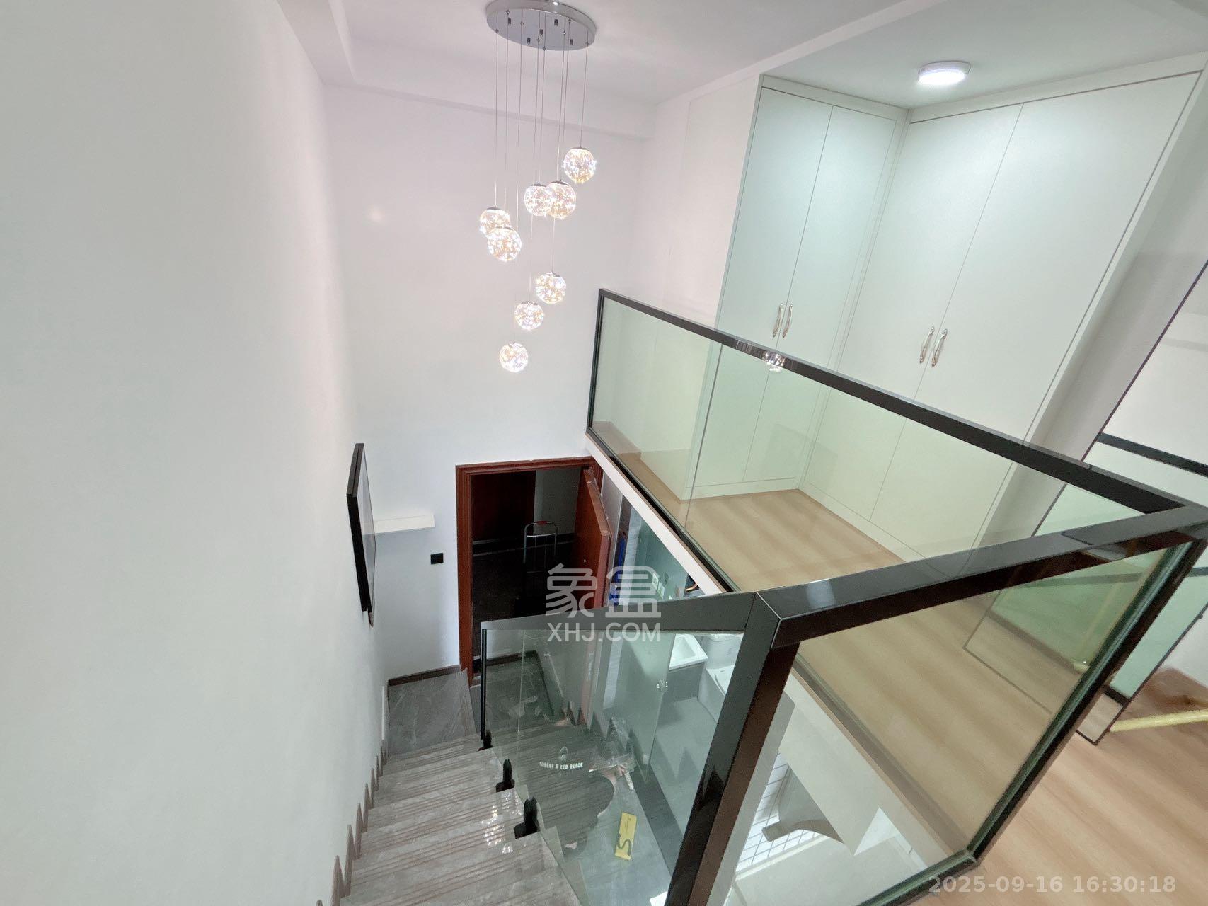 碧桂园星荟  1室0厅0卫    1400.0元/月室内图1