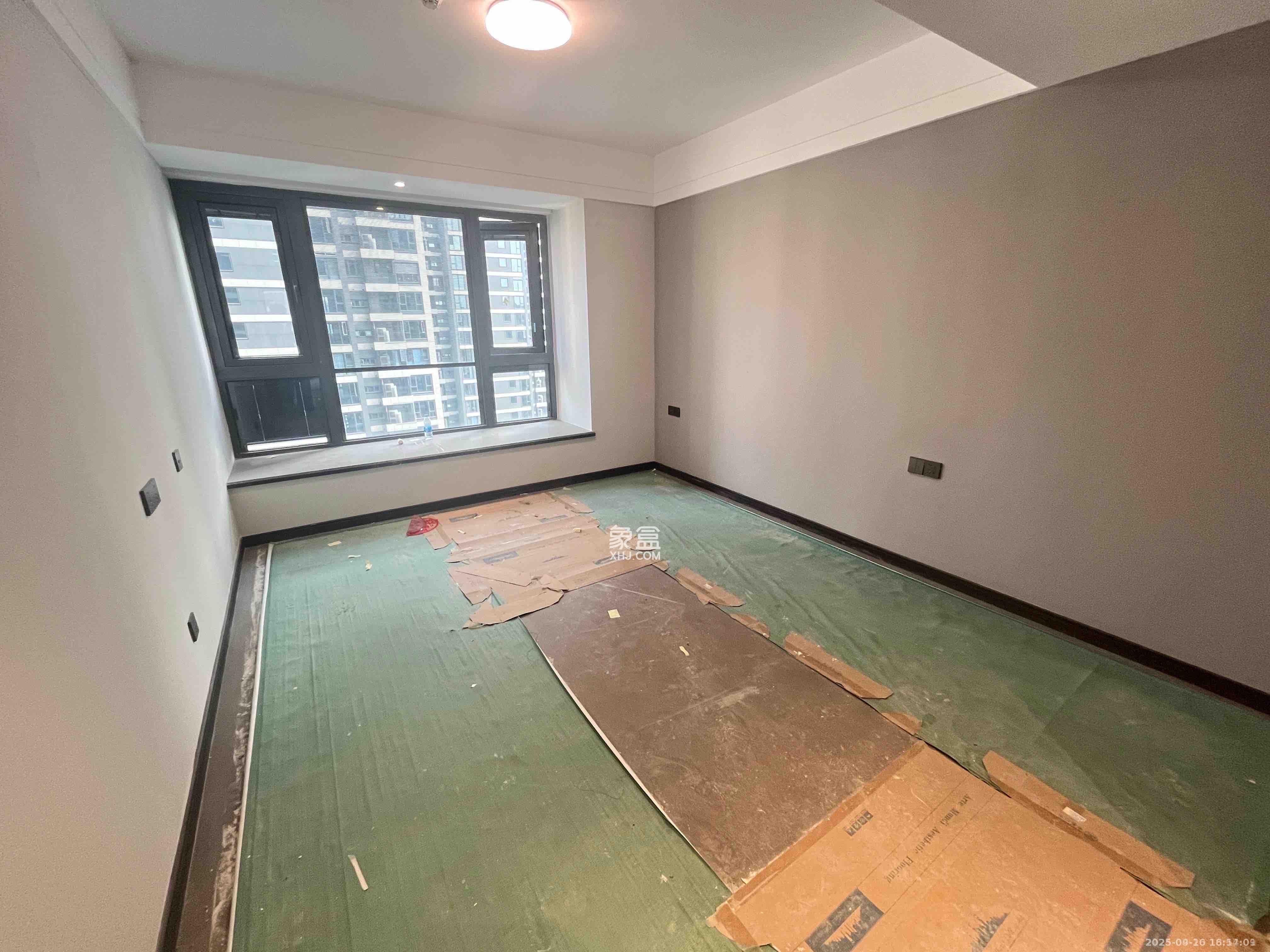 绿地麓云国际一期 5室2厅3卫 5500.0元/月 绿地麓云国际一期 5室2厅3卫 5500.0元/月室内图