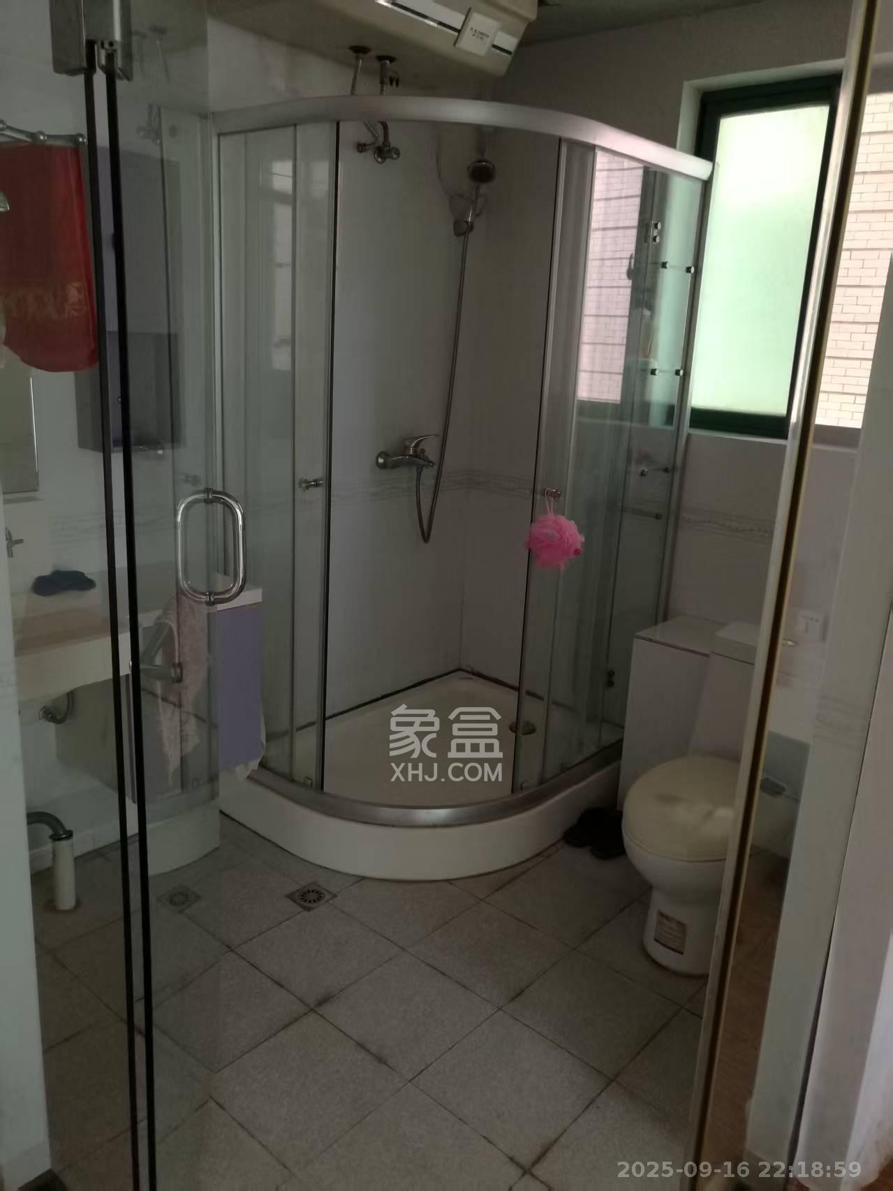 柠檬丽都 3室2厅2卫 2500.0元/月 柠檬丽都 3室2厅2卫 2500.0元/月室内图