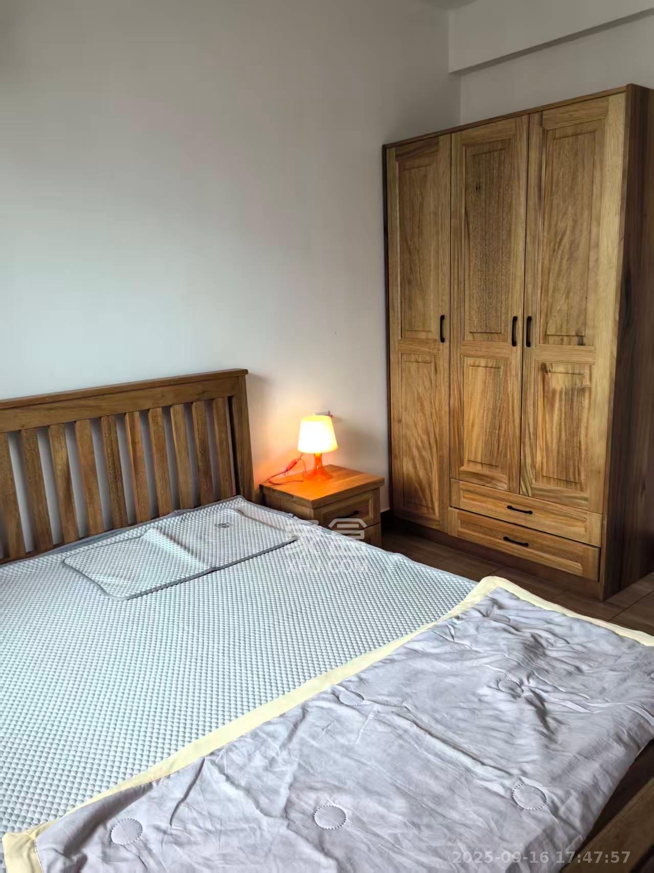 中国铁建梅溪青秀三期  4室2厅2卫    3200.0元/月室内图