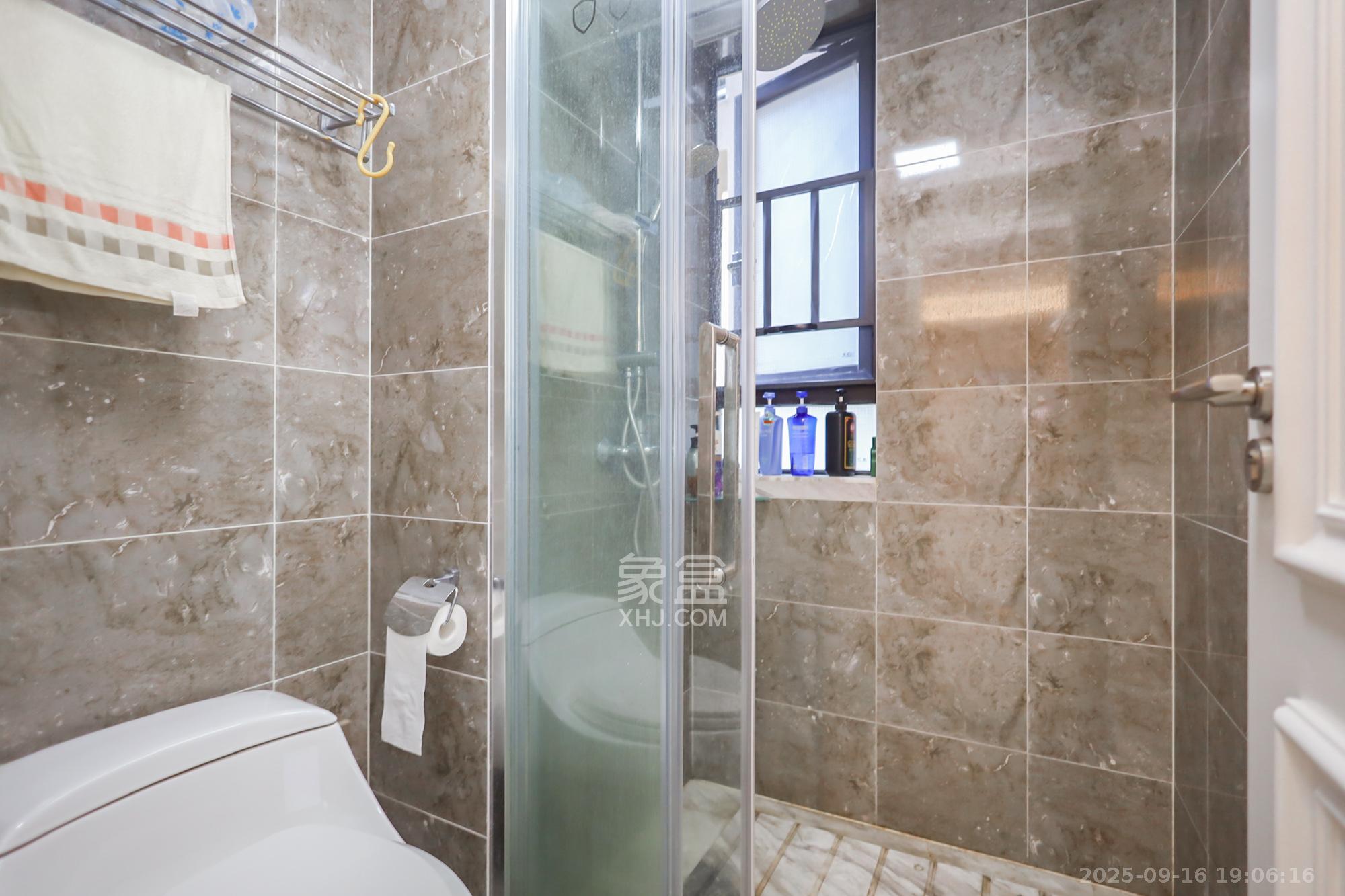 万科里金域国际 3室2厅2卫 228.0万 万科里金域国际 3室2厅2卫 228.0万卫生间