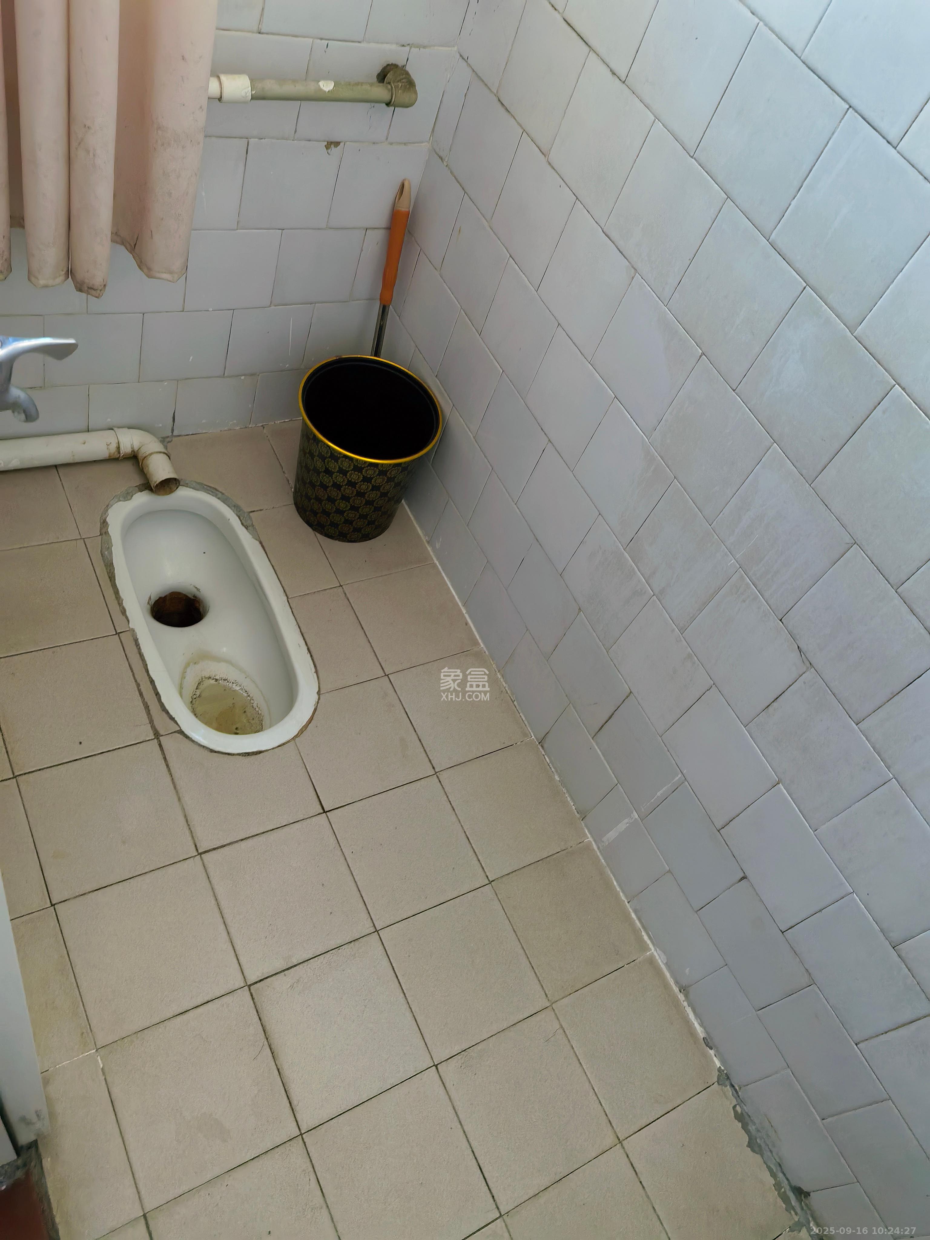 人民新村 2室1厅1卫 1700.0元/月 人民新村 2室1厅1卫 1700.0元/月室内图