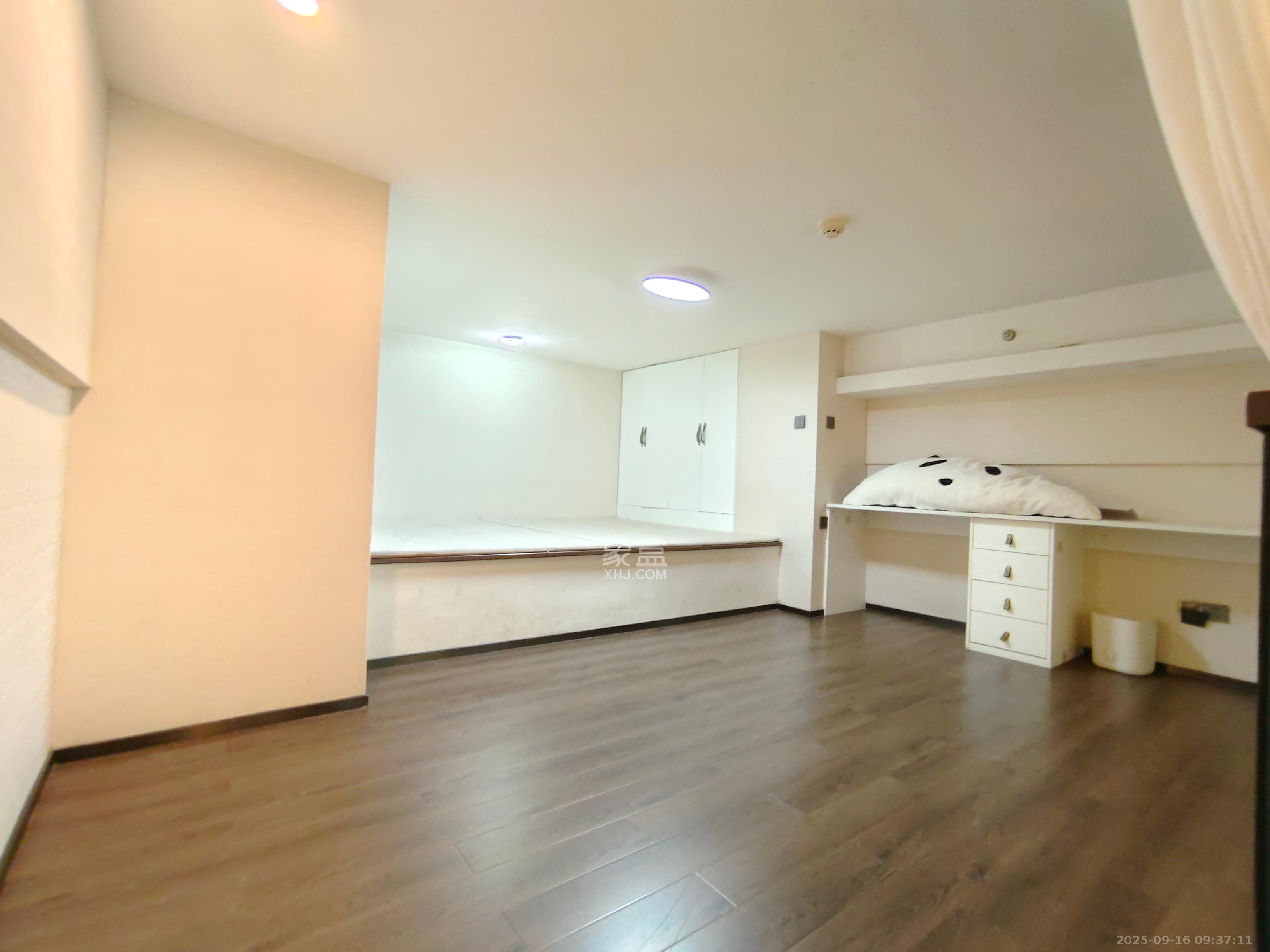 达美寰宇中心 2室1厅1卫 4500.0元/月 达美寰宇中心 2室1厅1卫 4500.0元/月室内图