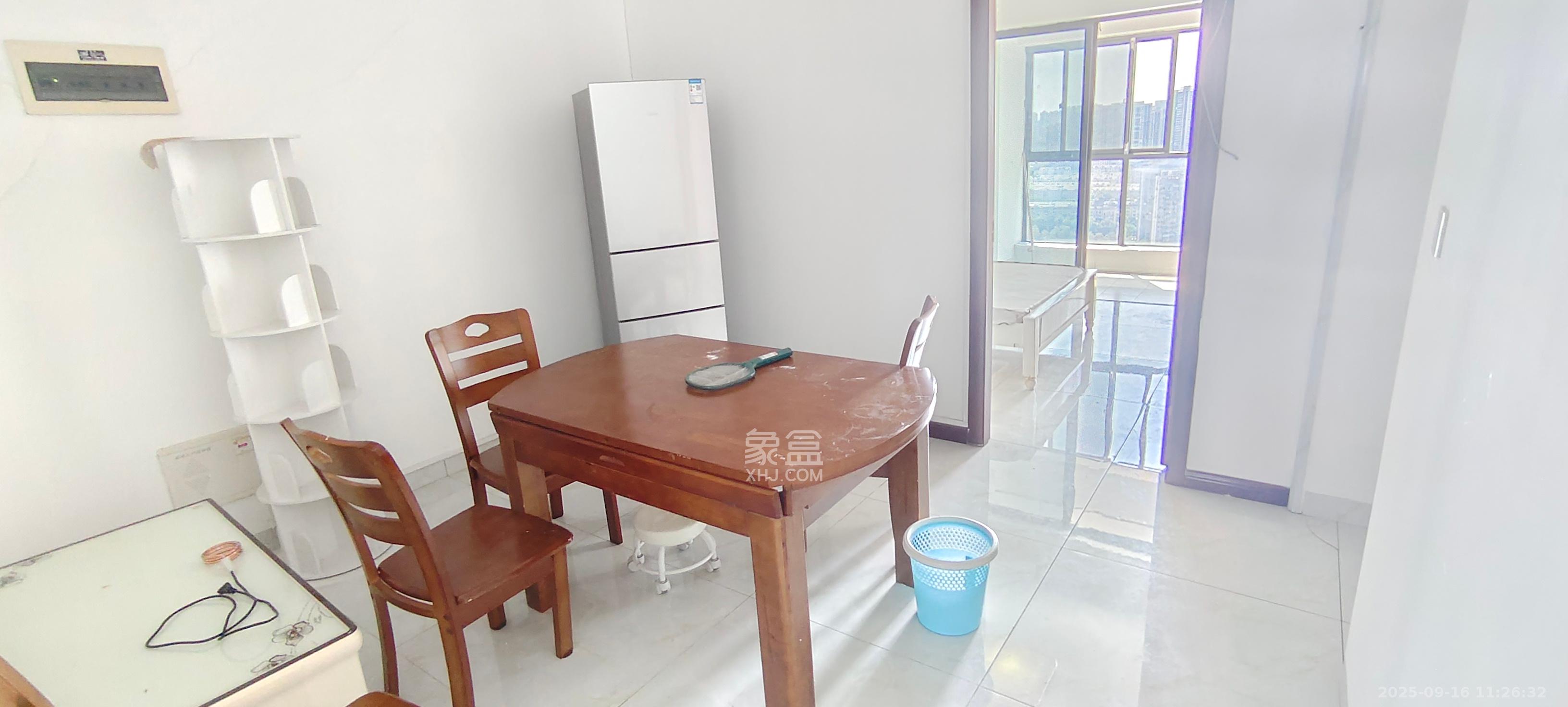 叠彩兰亭  3室2厅2卫    2200.0元/月 叠彩兰亭  3室2厅2卫    2200.0元/月室内图