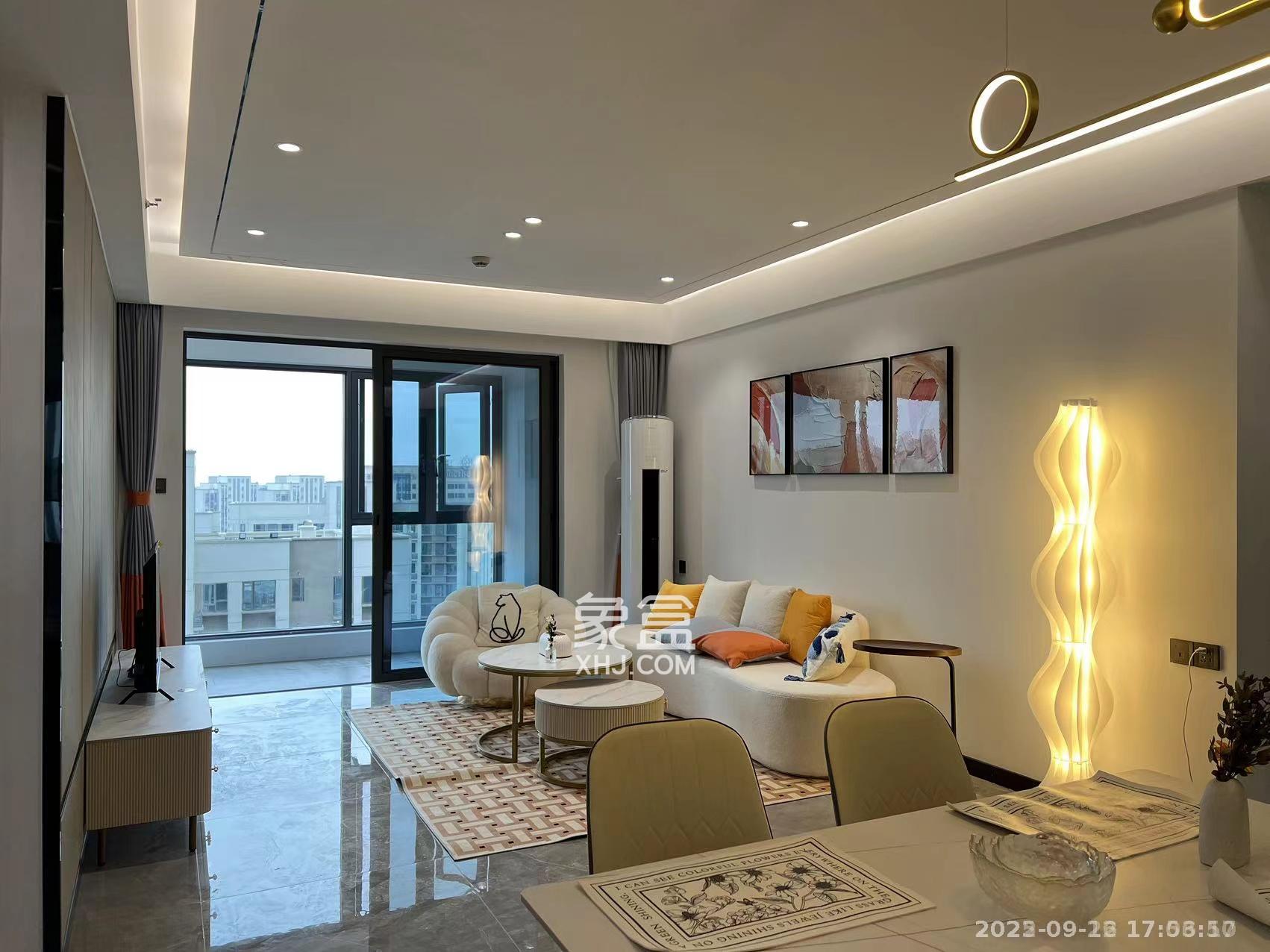 卓越中寰 3室2厅2卫 4300.0元/月 卓越中寰 3室2厅2卫 4300.0元/月室内图