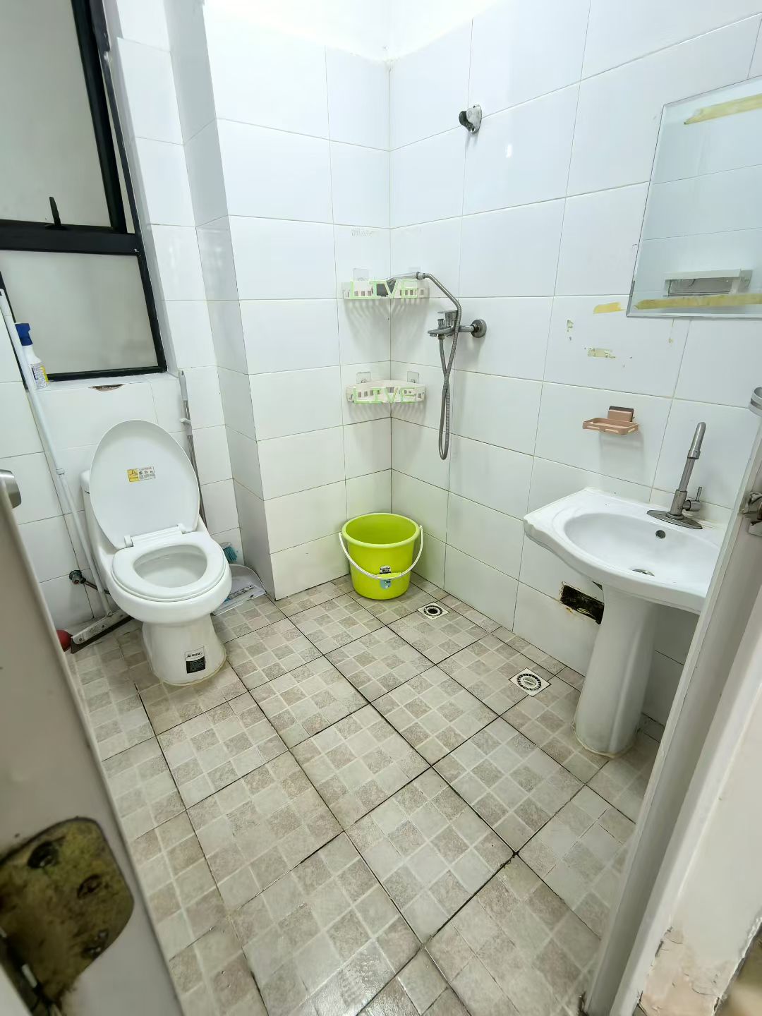 盛贤景都 1室1厅1卫 1600.0元/月 盛贤景都 1室1厅1卫 1600.0元/月室内图