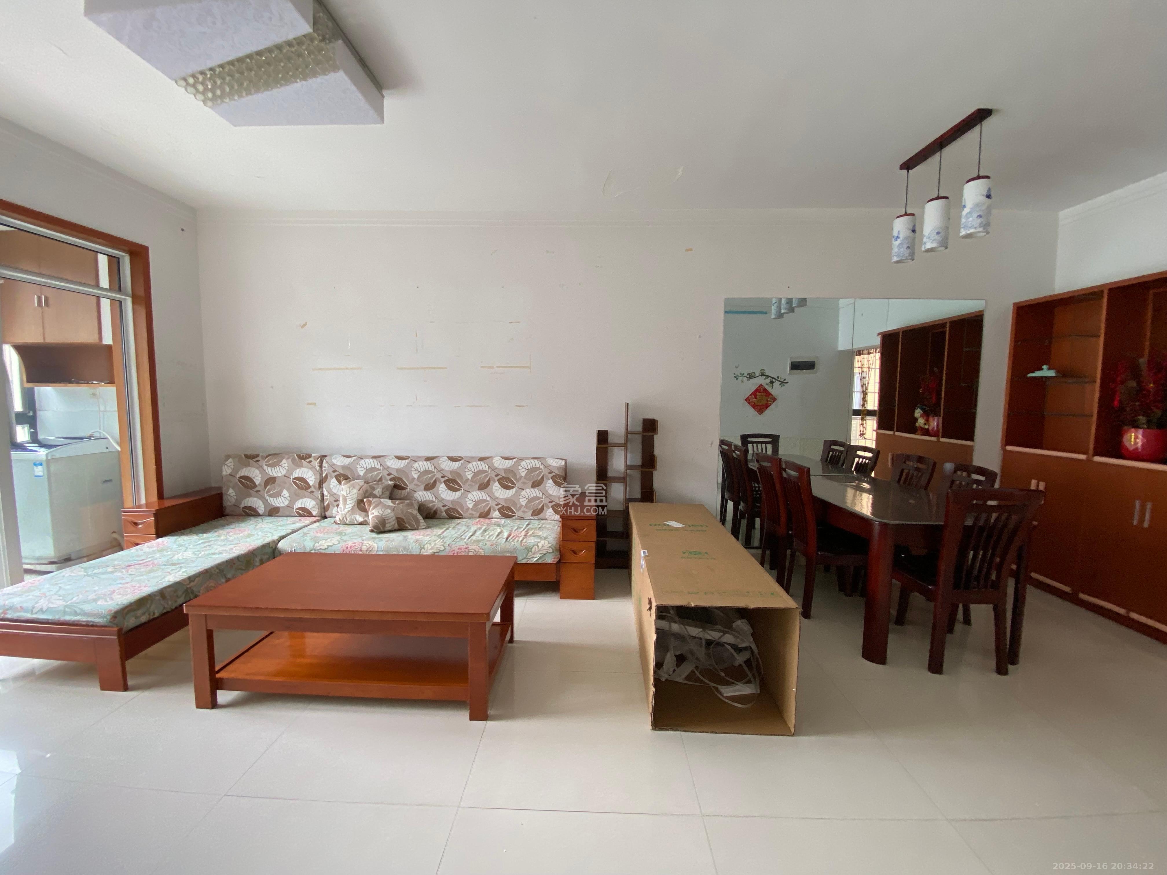 湘府十城（汇财御景湾新寓,汇财国际）  2室2厅1卫    2000.0元/月室内图