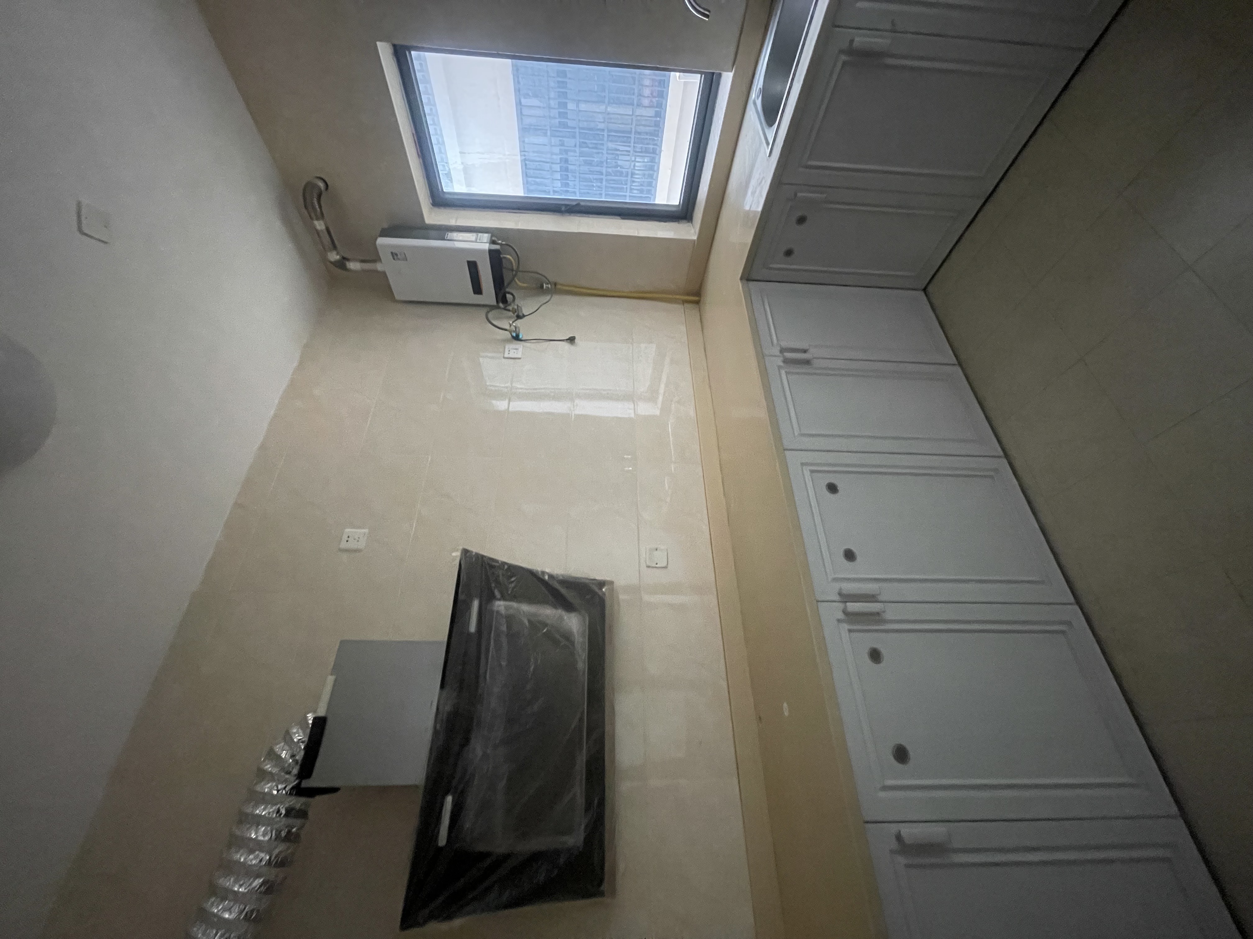 美舍嘉苑一期 4室2厅3卫 3300.0元/月 美舍嘉苑一期 4室2厅3卫 3300.0元/月室内图