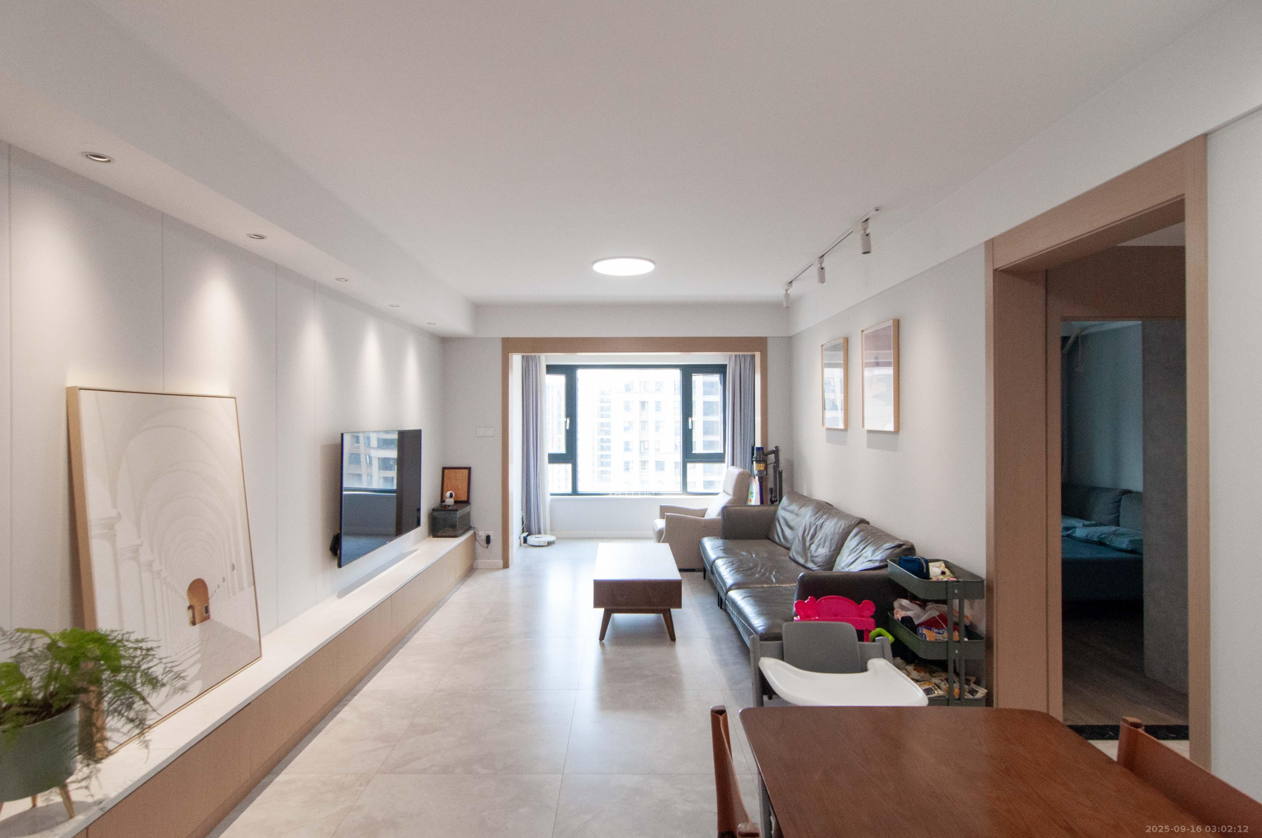 卓越浅水湾 3室2厅2卫 116.8万 卓越浅水湾 3室2厅2卫 116.8万客厅