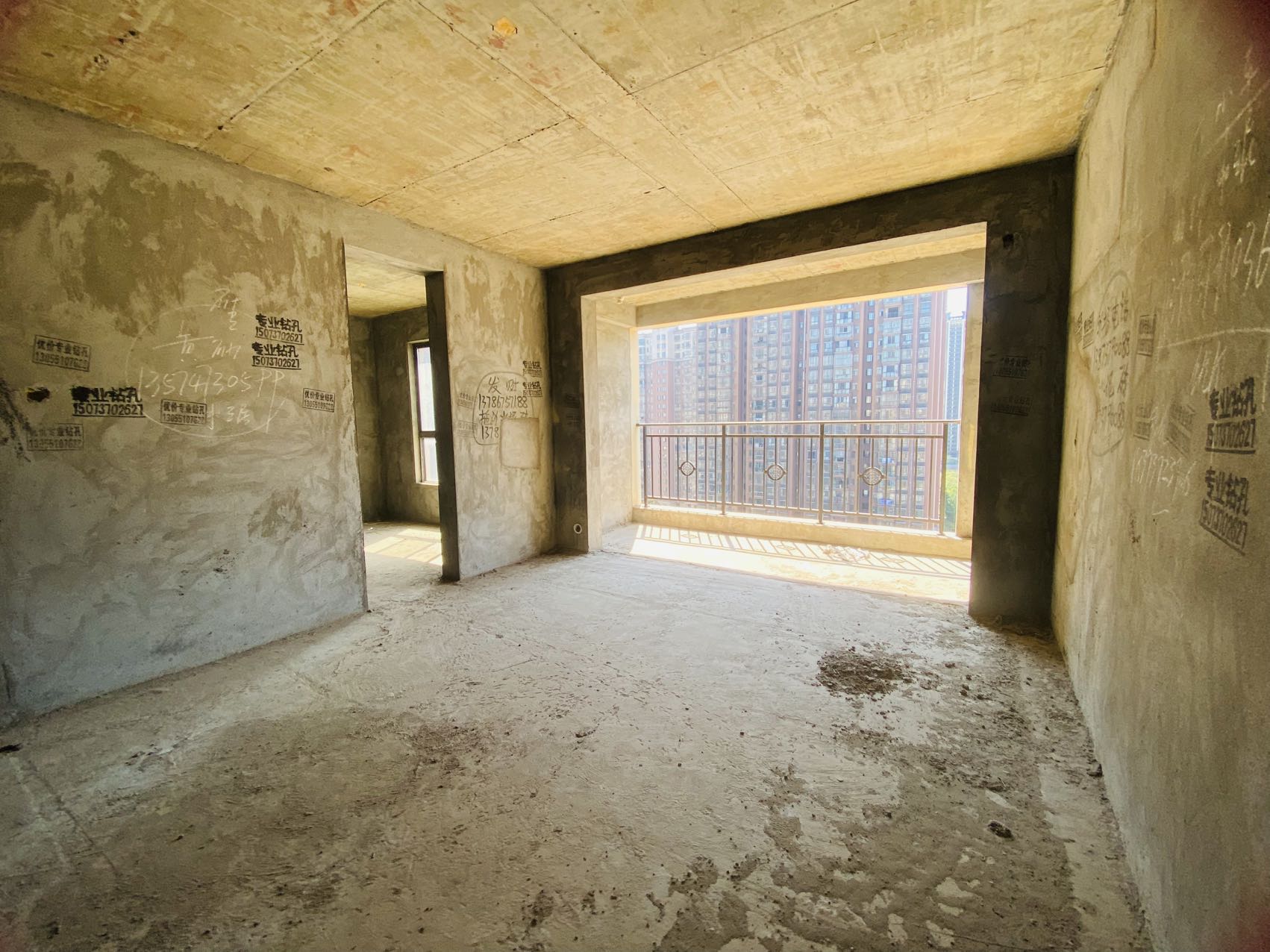 滨江花园  3室2厅2卫    47.8万室内图