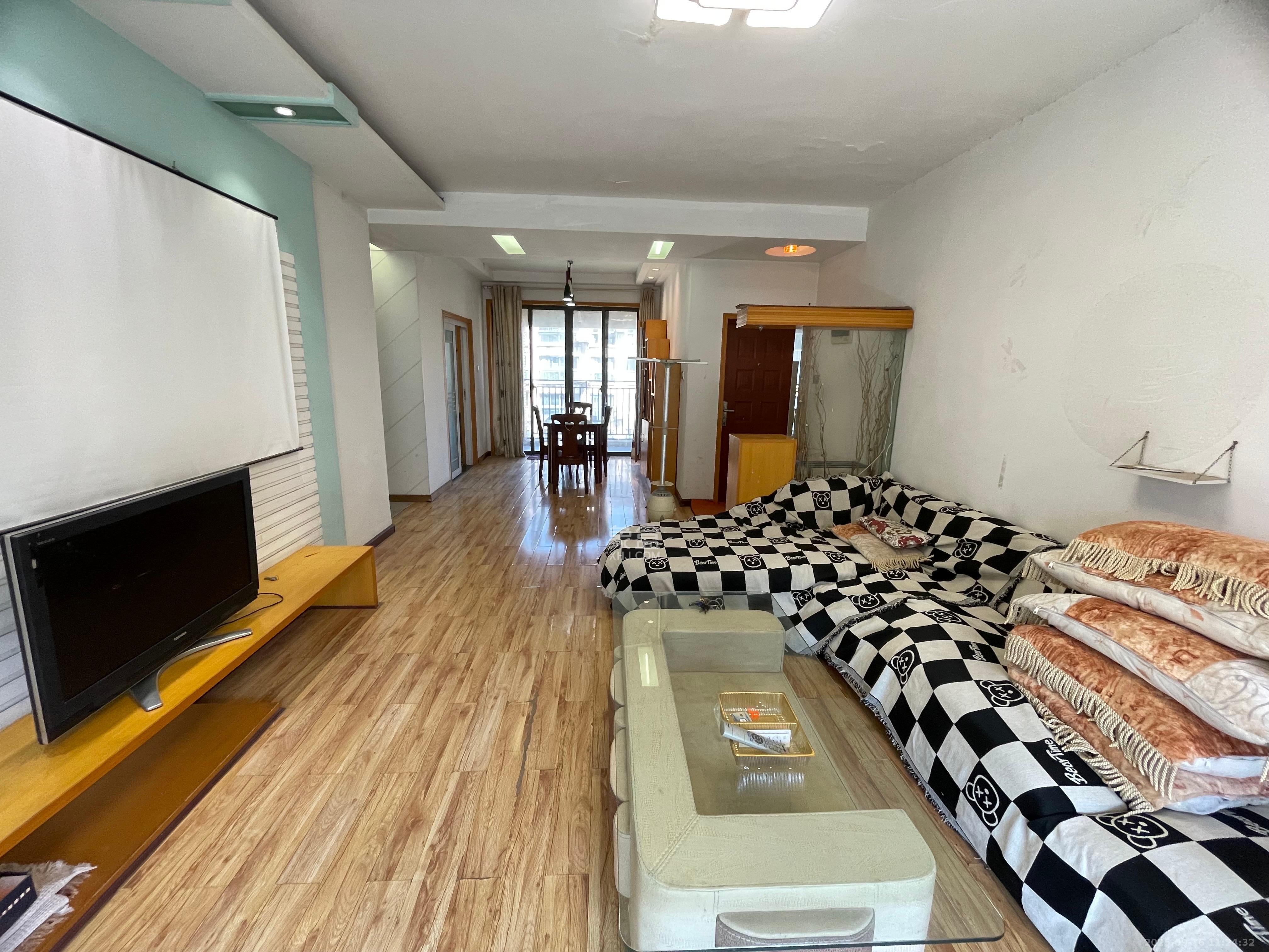 中城丽景香山园 2室2厅1卫 2400.0元/月 中城丽景香山园 2室2厅1卫 2400.0元/月室内图