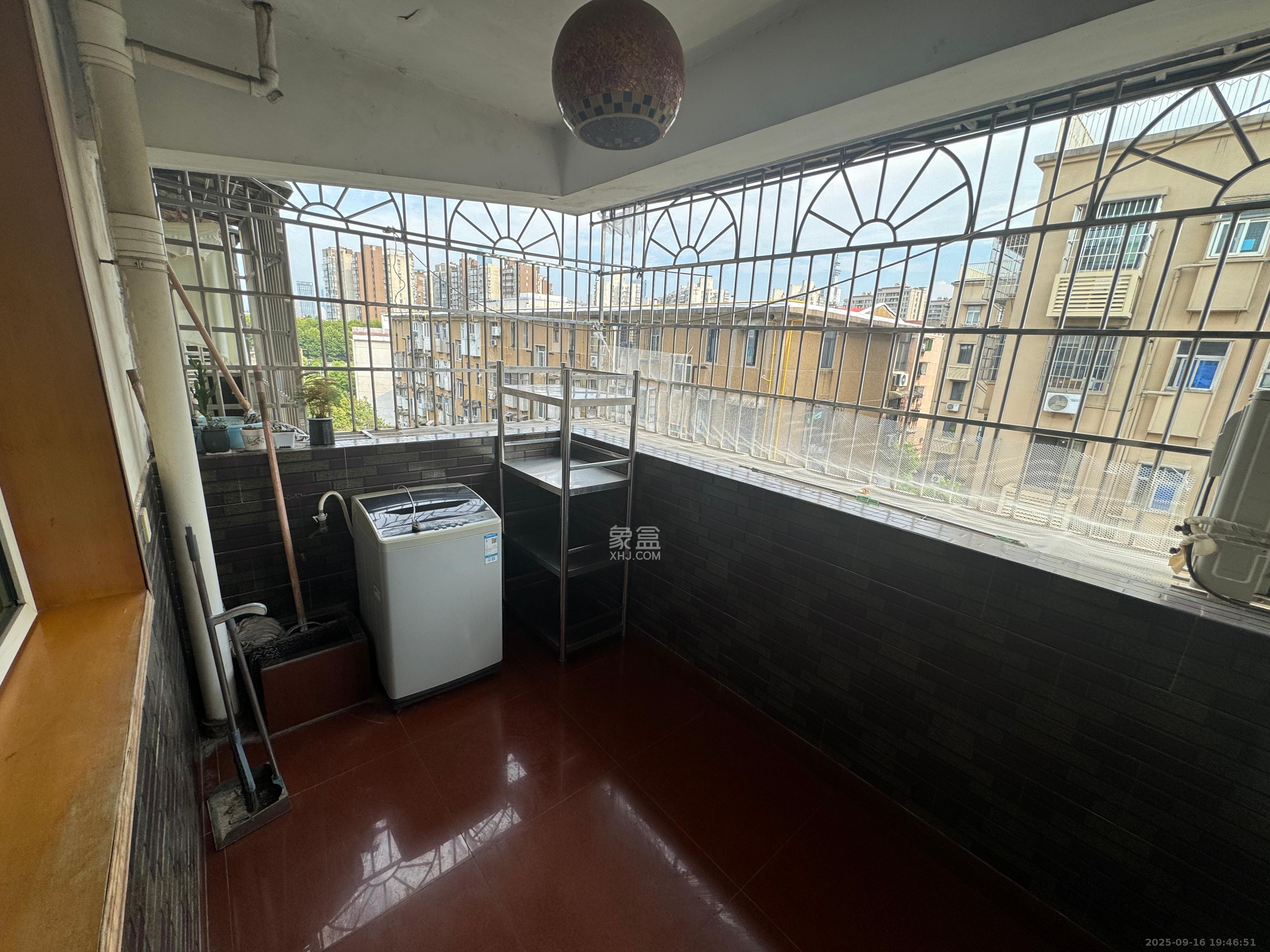 杜家塘小区  2室2厅1卫    1800.0元/月室内图