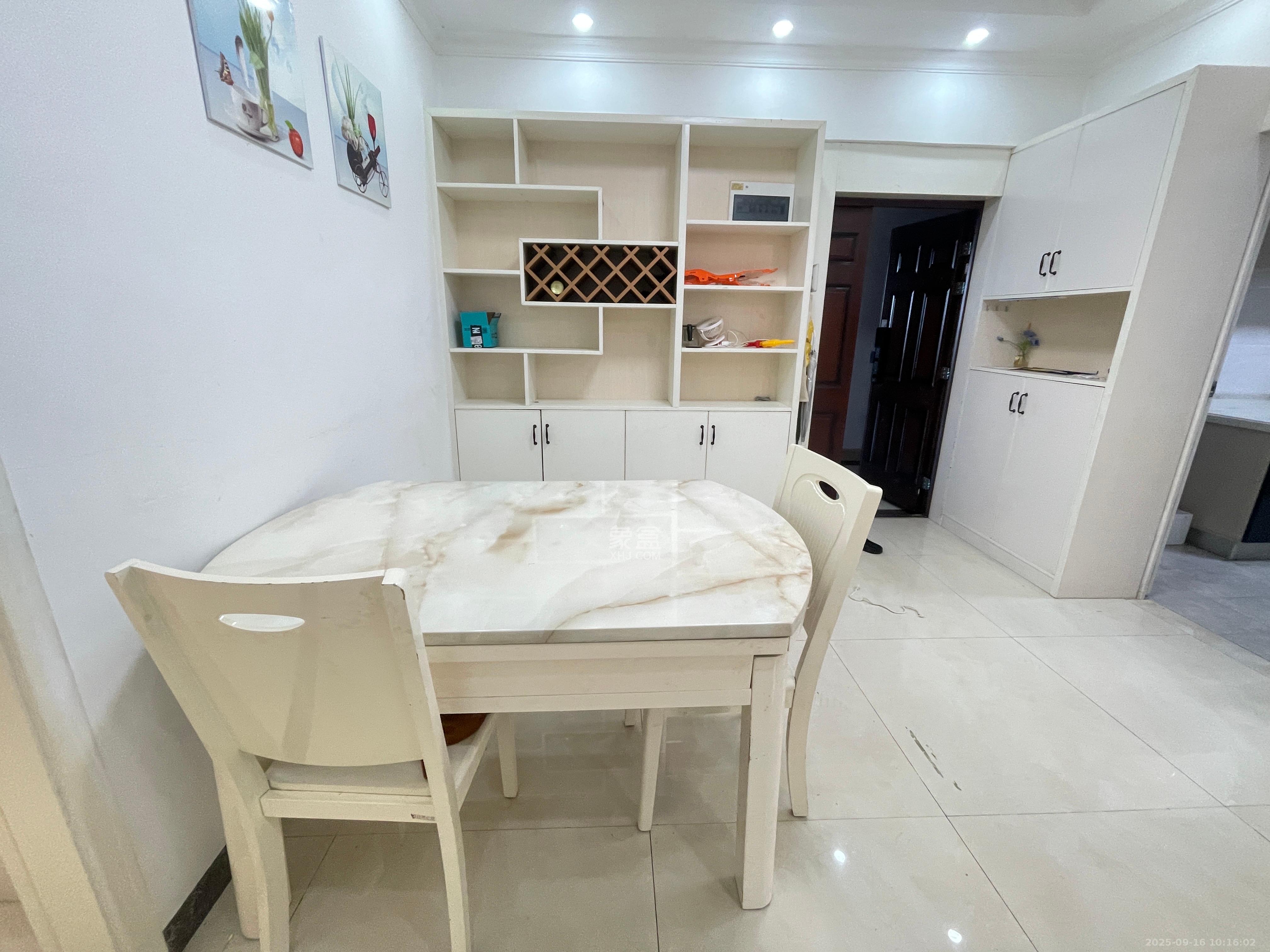 滨江一号（丰泰花园）  3室2厅1卫    2300.0元/月室内图