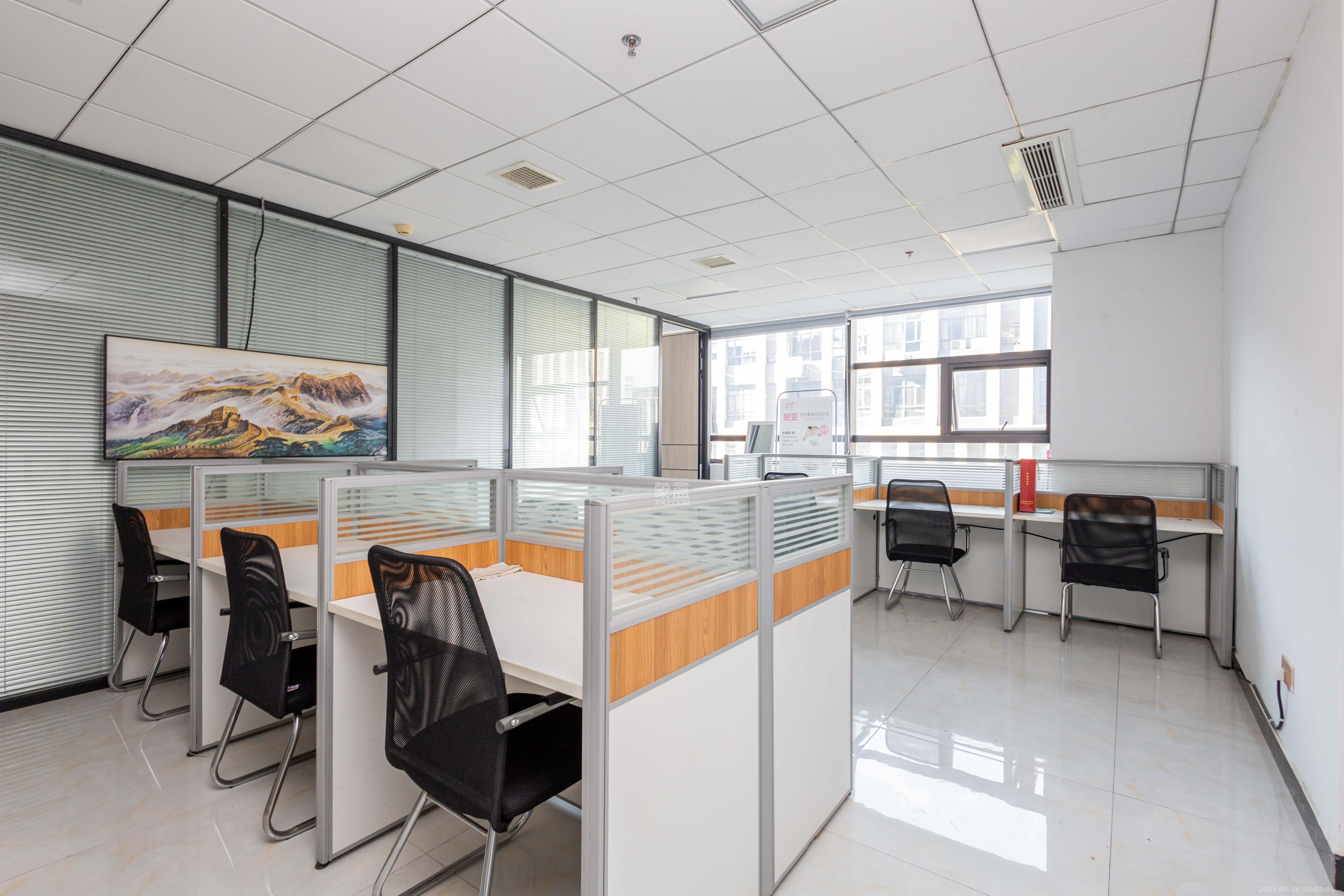 中部智谷产业园  1室1厅1卫    121.8万卧室