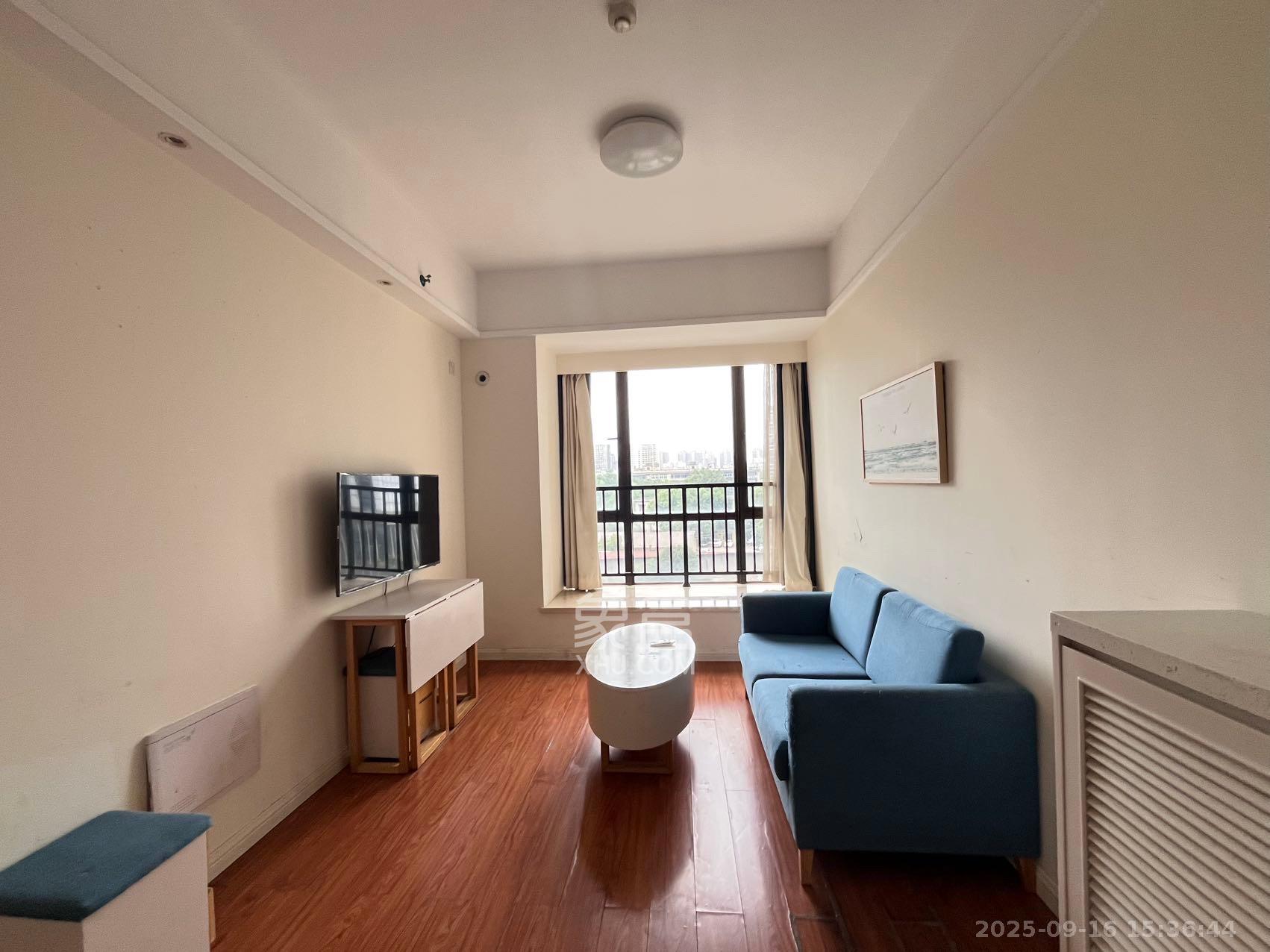 中建信和城  1室1厅1卫    1800.0元/月 中建信和城  1室1厅1卫    1800.0元/月