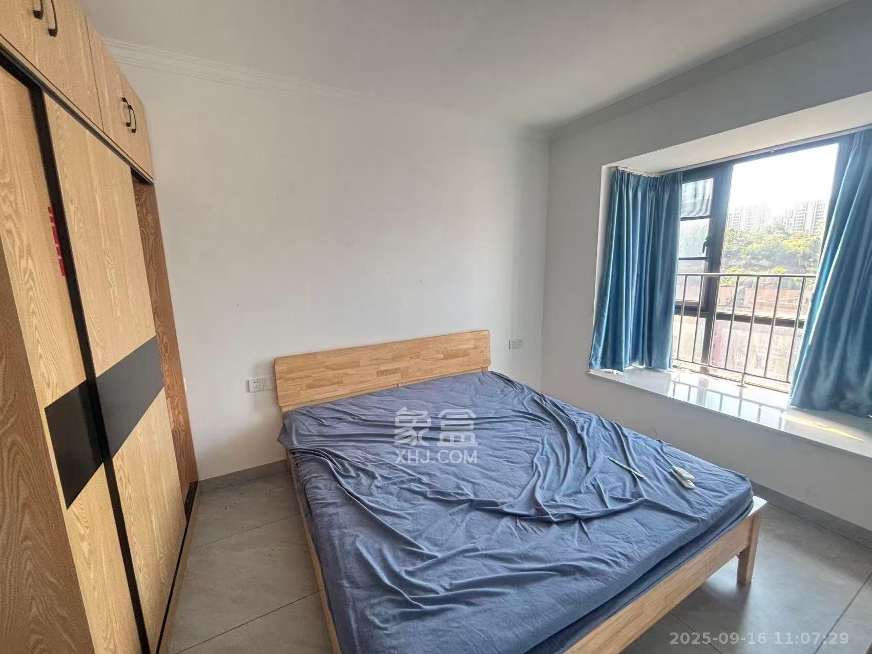 七里香榭  2室2厅1卫    1800.0元/月室内图